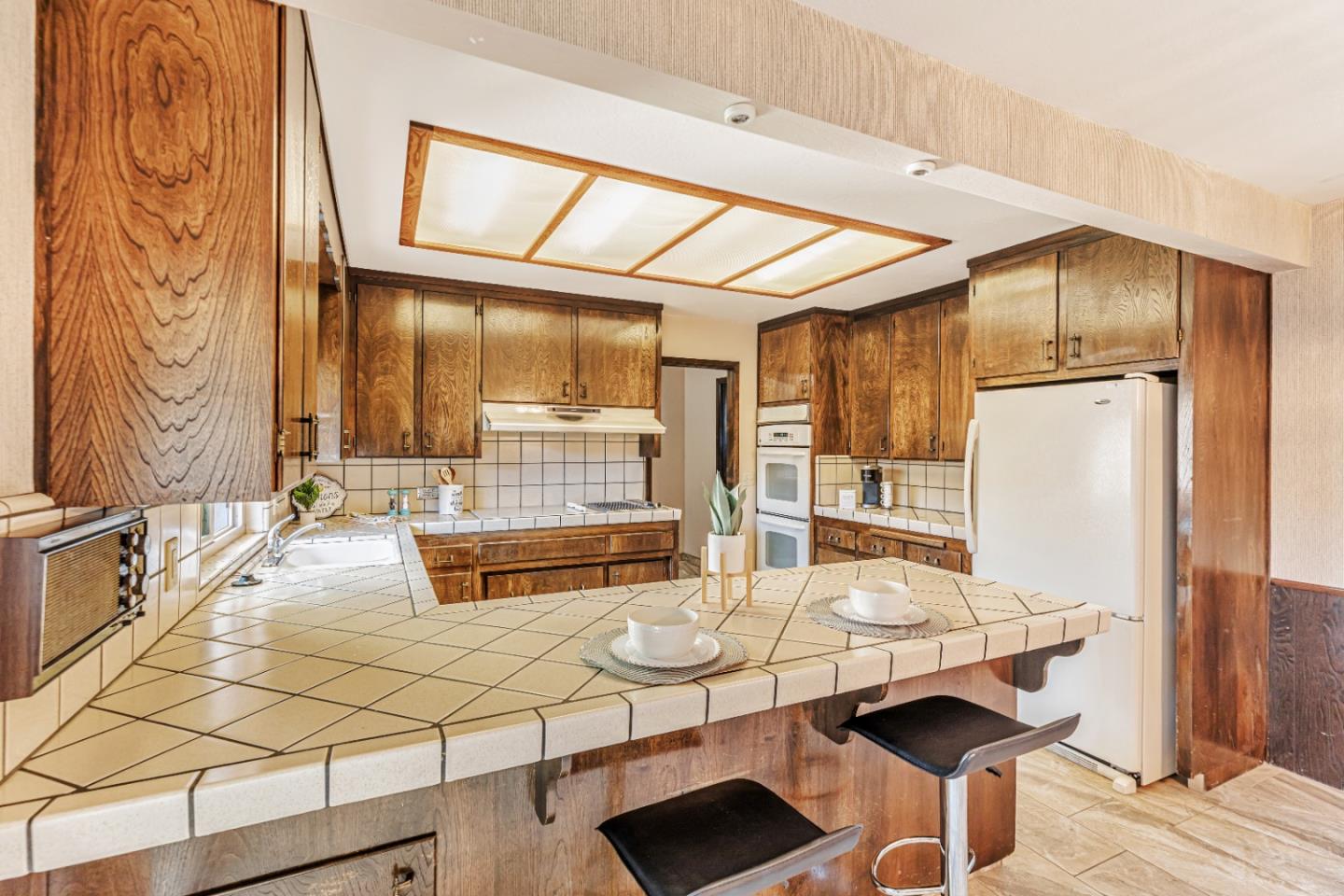 Detail Gallery Image 14 of 41 For 1870 Cushman St, Hollister,  CA 95023 - 3 Beds | 2/1 Baths