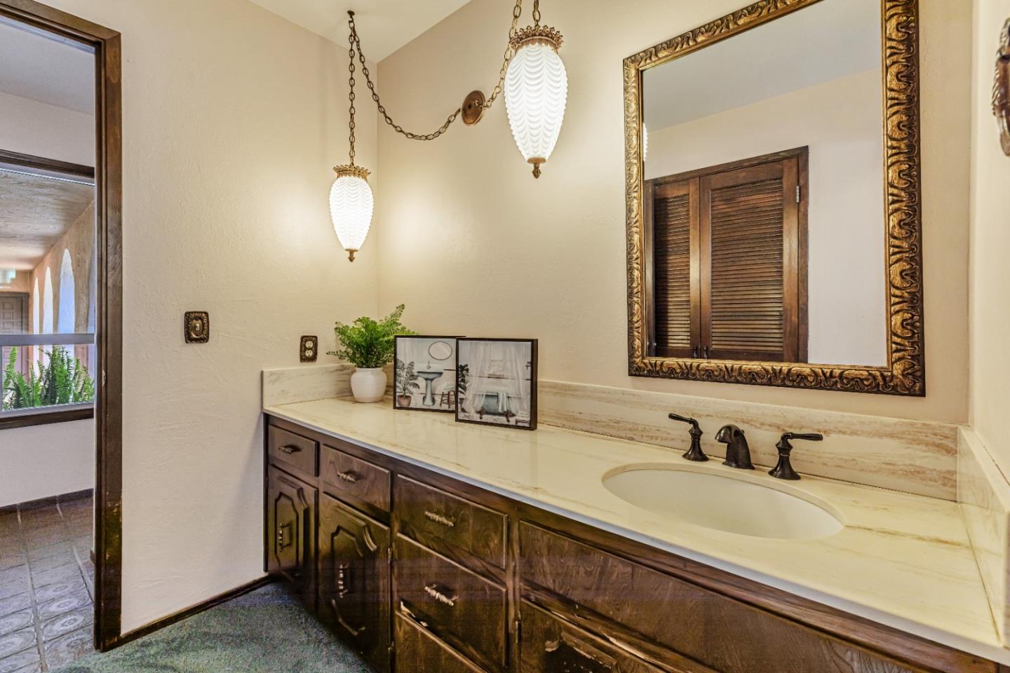Detail Gallery Image 29 of 41 For 1870 Cushman St, Hollister,  CA 95023 - 3 Beds | 2/1 Baths