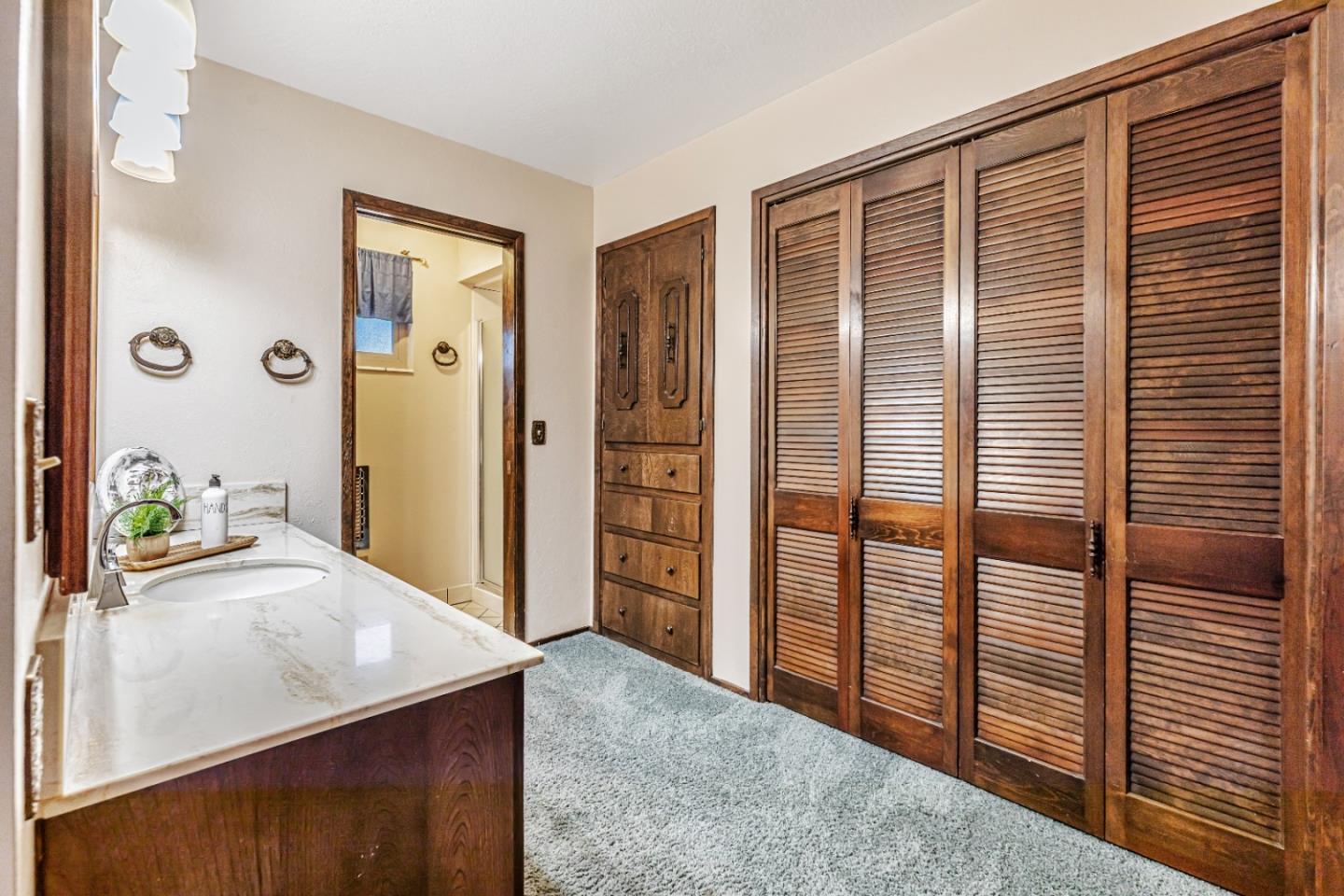 Detail Gallery Image 30 of 41 For 1870 Cushman St, Hollister,  CA 95023 - 3 Beds | 2/1 Baths