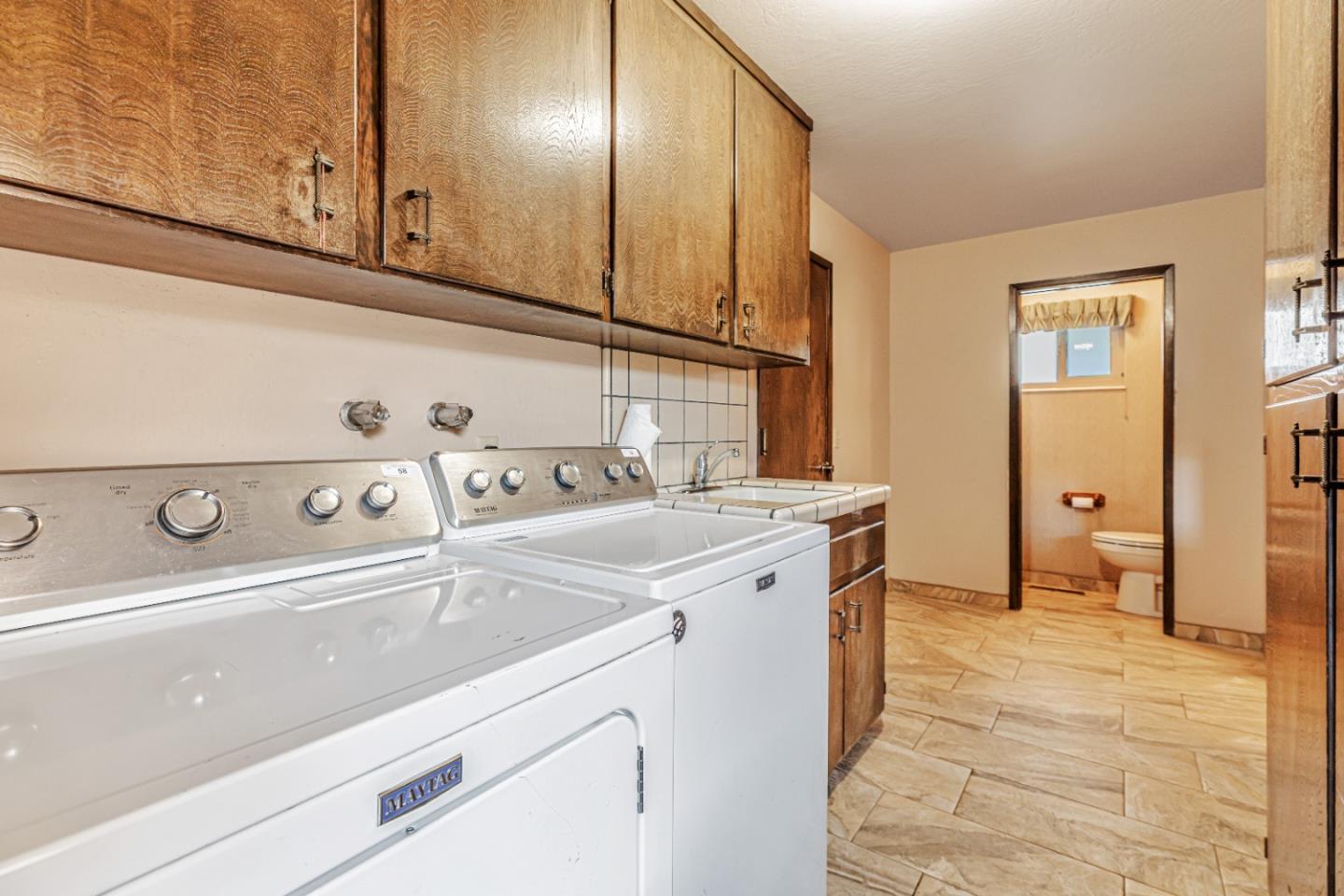 Detail Gallery Image 34 of 41 For 1870 Cushman St, Hollister,  CA 95023 - 3 Beds | 2/1 Baths