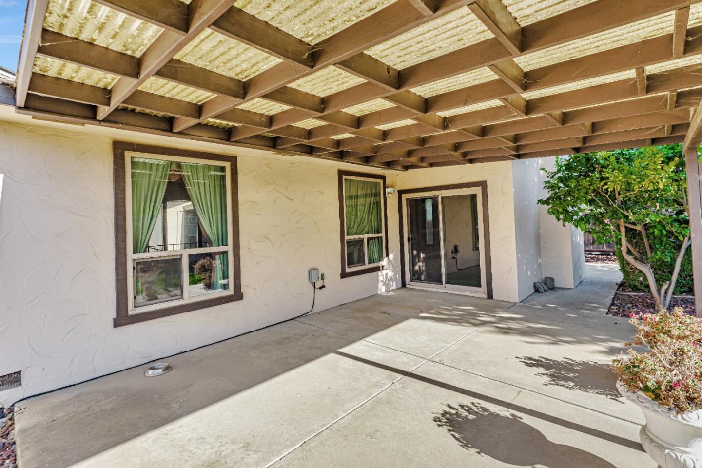 Detail Gallery Image 36 of 41 For 1870 Cushman St, Hollister,  CA 95023 - 3 Beds | 2/1 Baths