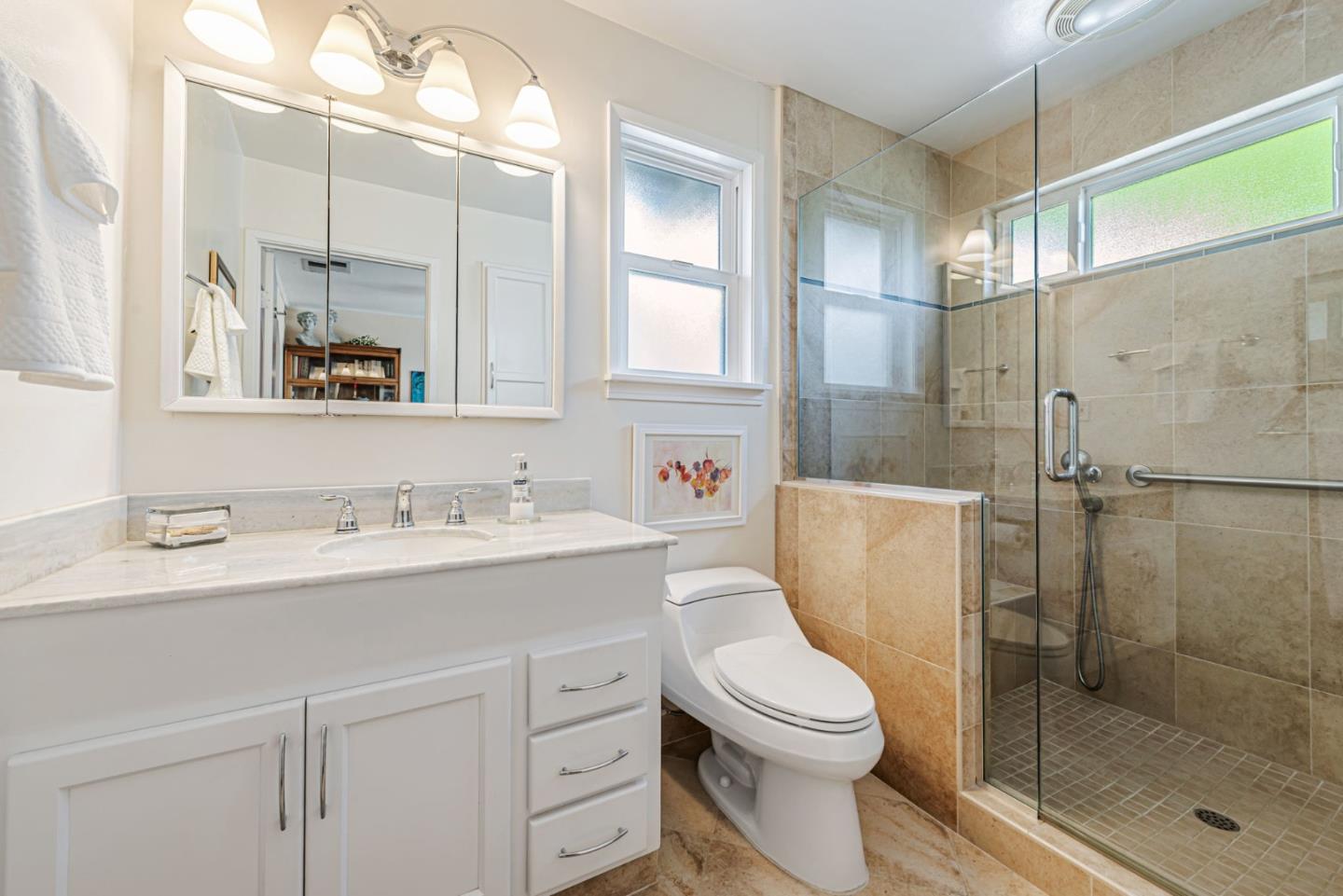 Detail Gallery Image 28 of 42 For 221 Hillview Ave, Redwood City,  CA 94062 - 2 Beds | 2 Baths