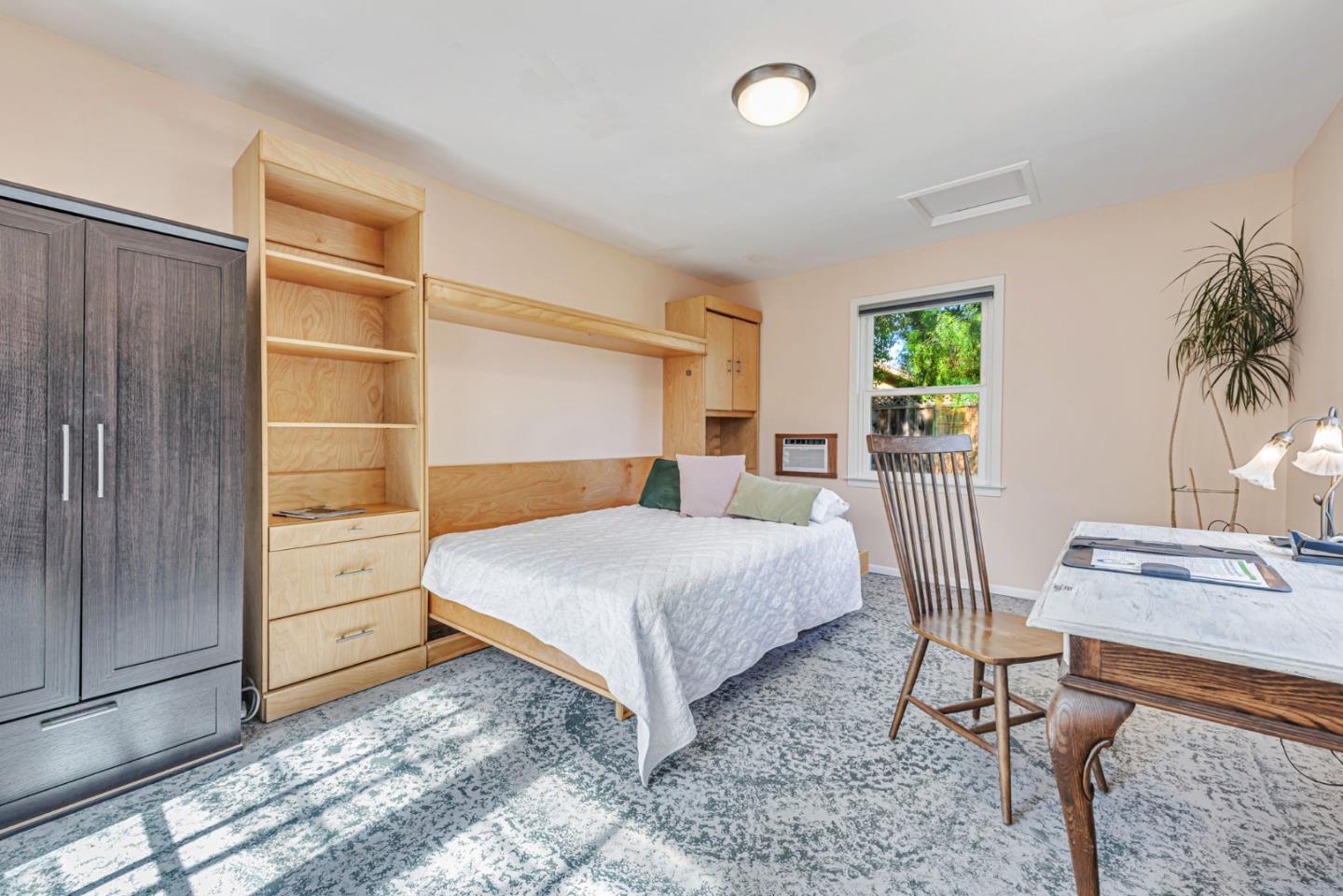Detail Gallery Image 30 of 42 For 221 Hillview Ave, Redwood City,  CA 94062 - 2 Beds | 2 Baths