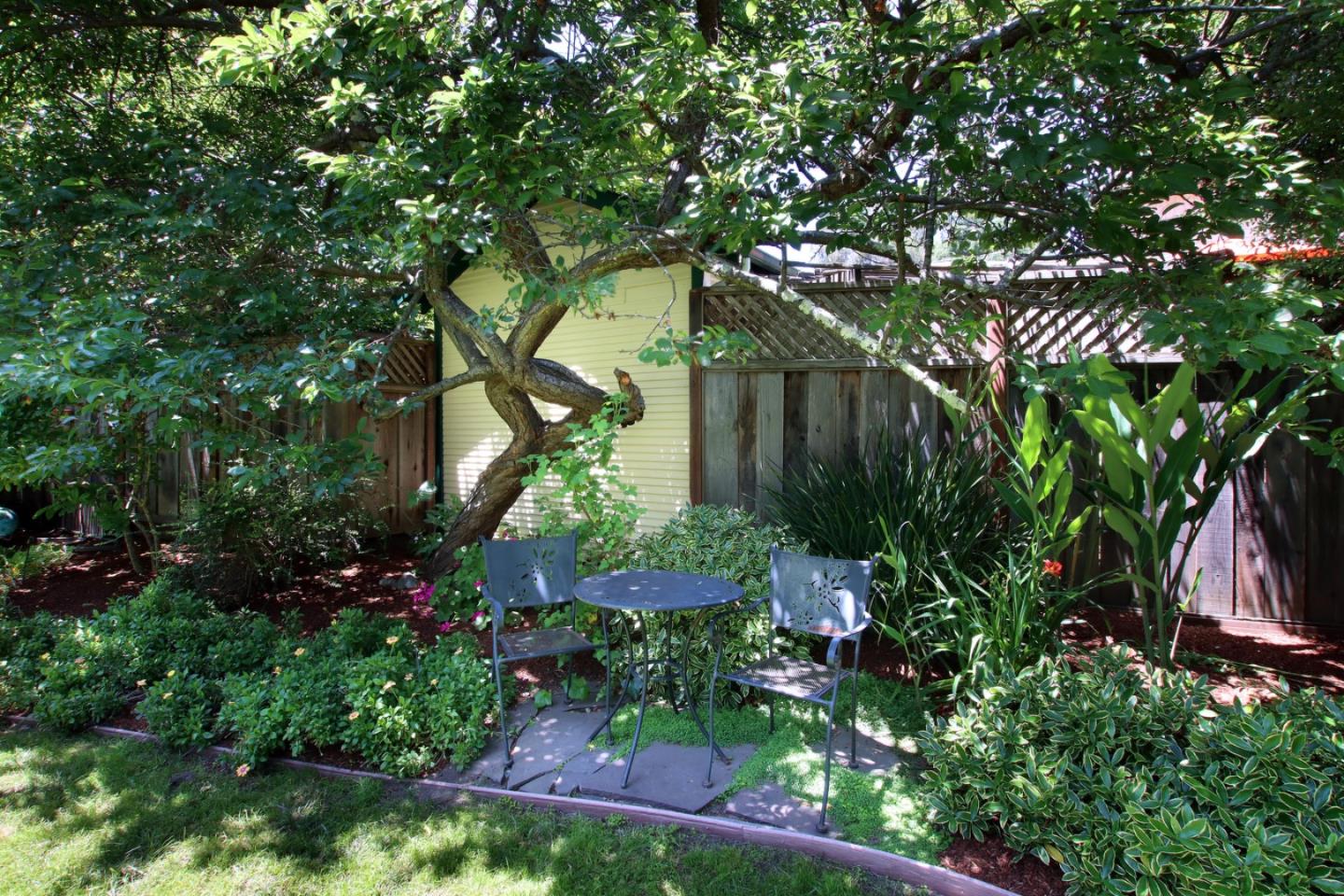 Detail Gallery Image 28 of 65 For 515 Chestnut St, Santa Cruz,  CA 95060 - 3 Beds | 2 Baths