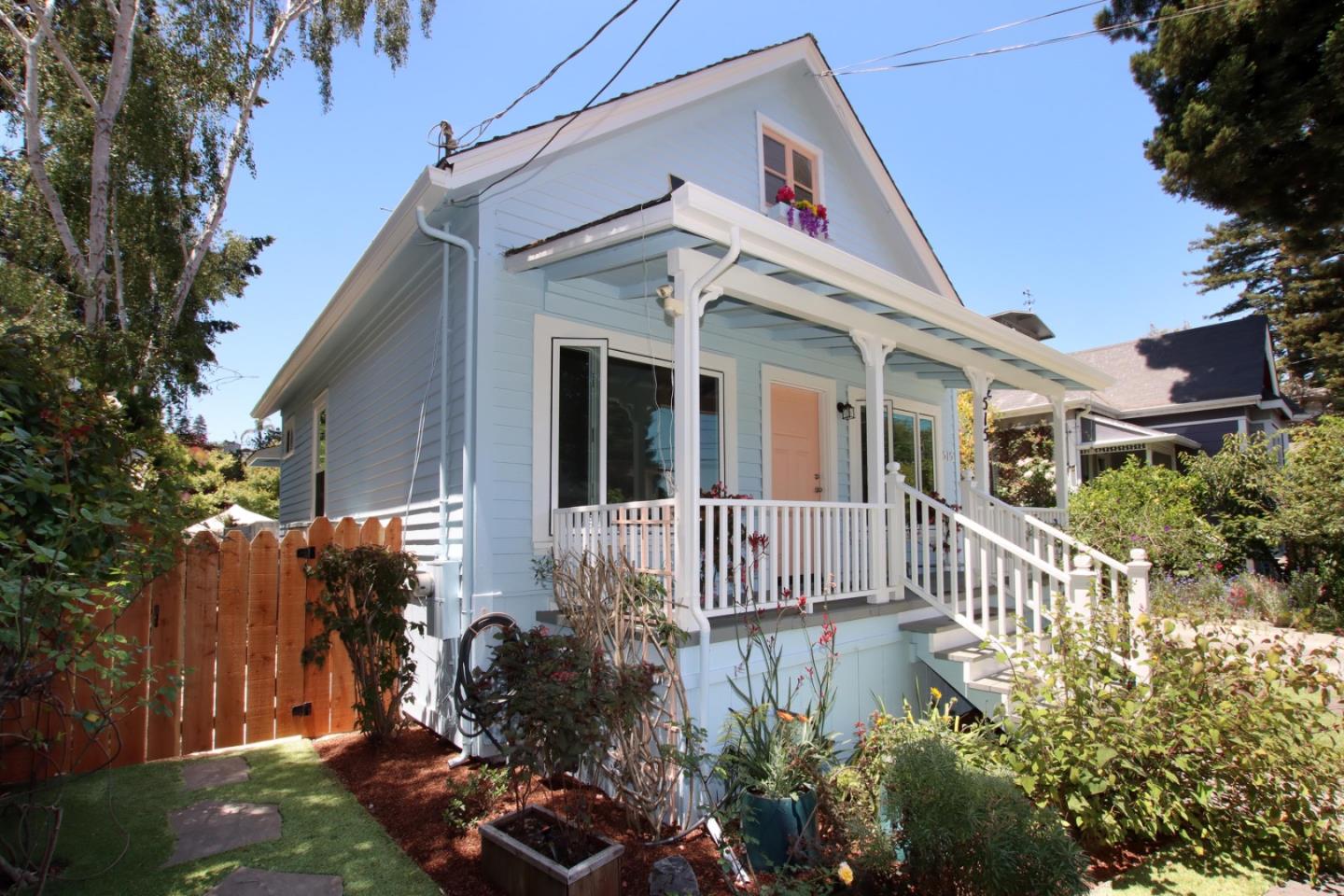 Detail Gallery Image 35 of 65 For 515 Chestnut St, Santa Cruz,  CA 95060 - 3 Beds | 2 Baths