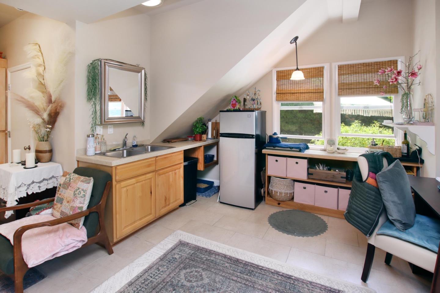 Detail Gallery Image 44 of 65 For 515 Chestnut St, Santa Cruz,  CA 95060 - 3 Beds | 2 Baths