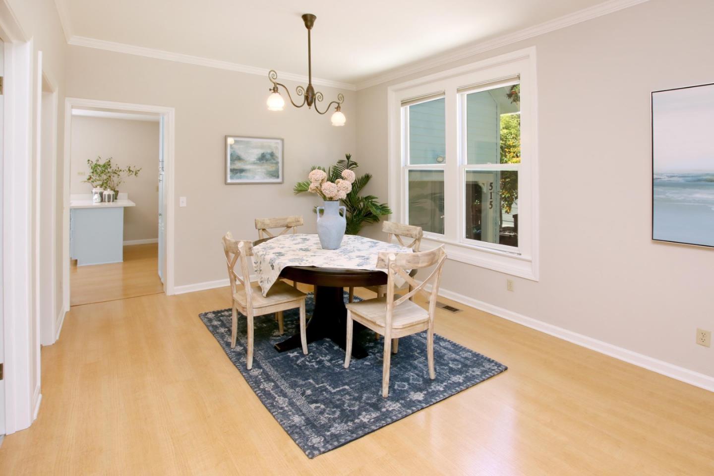 Detail Gallery Image 5 of 65 For 515 Chestnut St, Santa Cruz,  CA 95060 - 3 Beds | 2 Baths