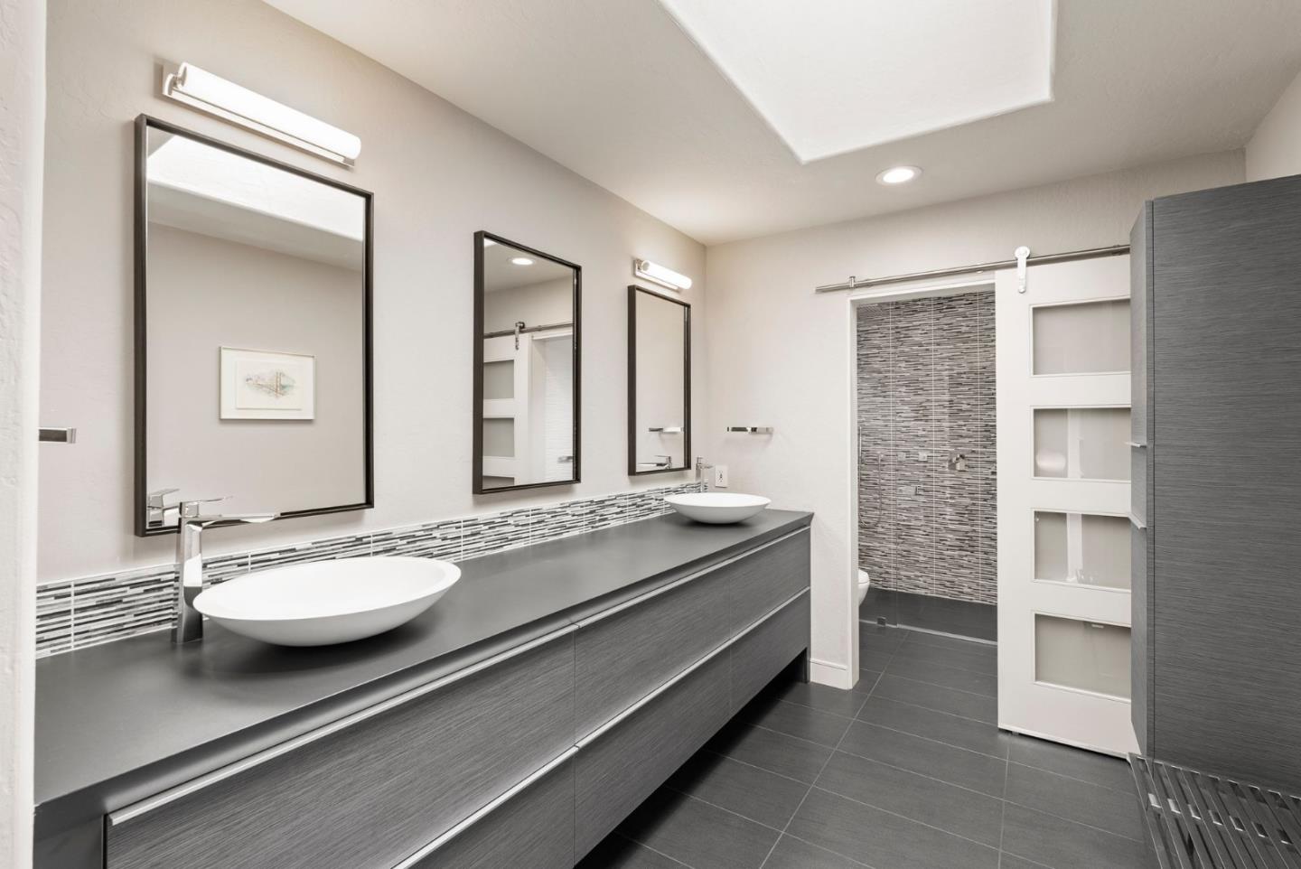 Detail Gallery Image 14 of 21 For 2773 Glorietta Cir, Santa Clara,  CA 95051 - 4 Beds | 2/1 Baths