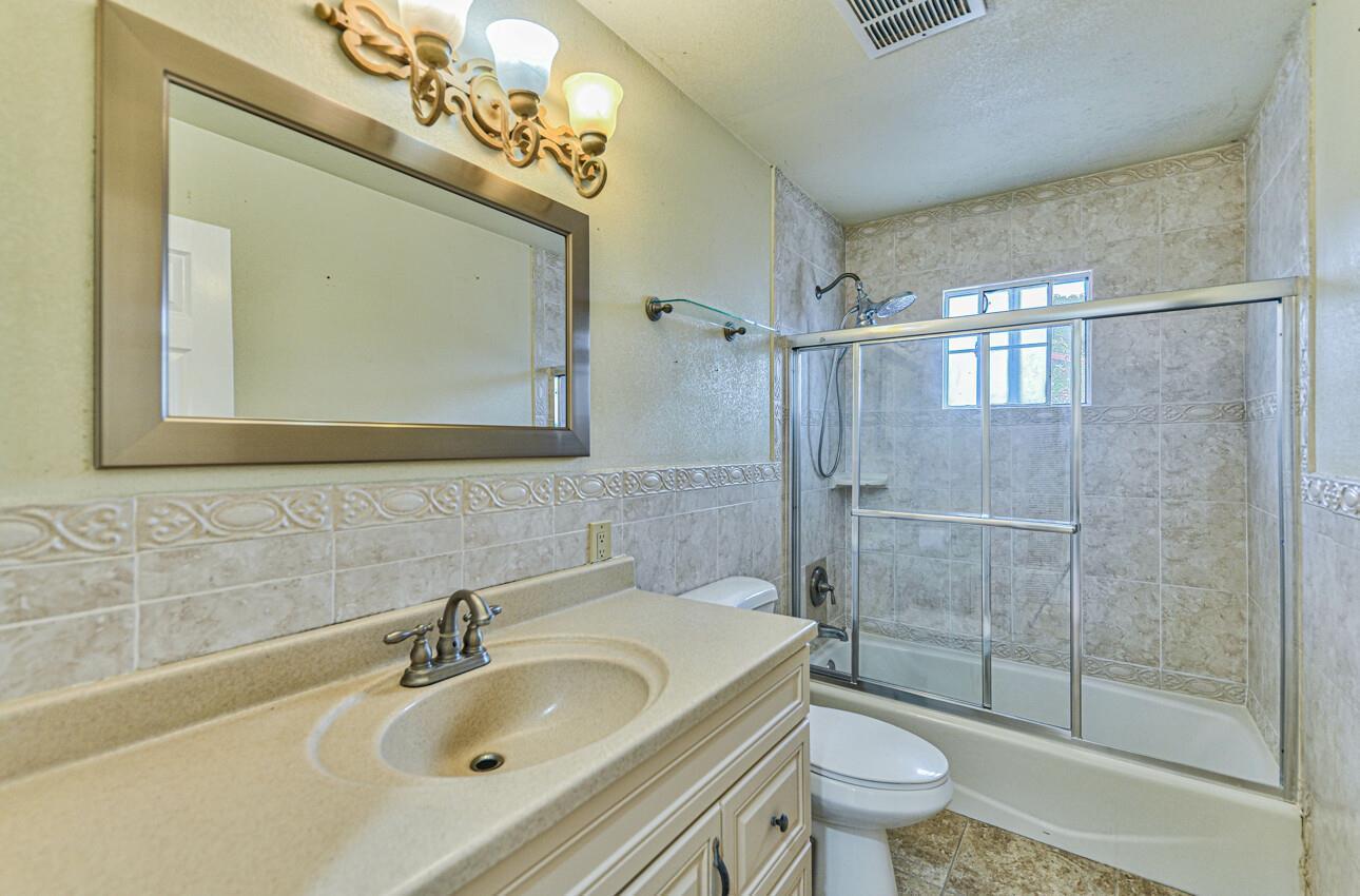 Detail Gallery Image 3 of 5 For 1663 Vallejo St, Seaside,  CA 93955 - 3 Beds | 1 Baths
