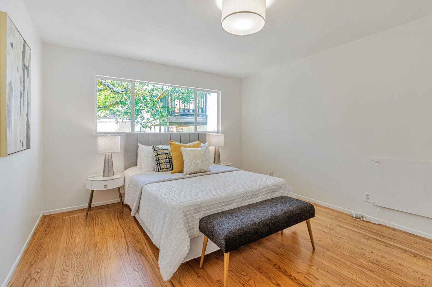 Detail Gallery Image 32 of 106 For 6827 Ridgewood Dr, Oakland,  CA 94611 - 5 Beds | 3 Baths
