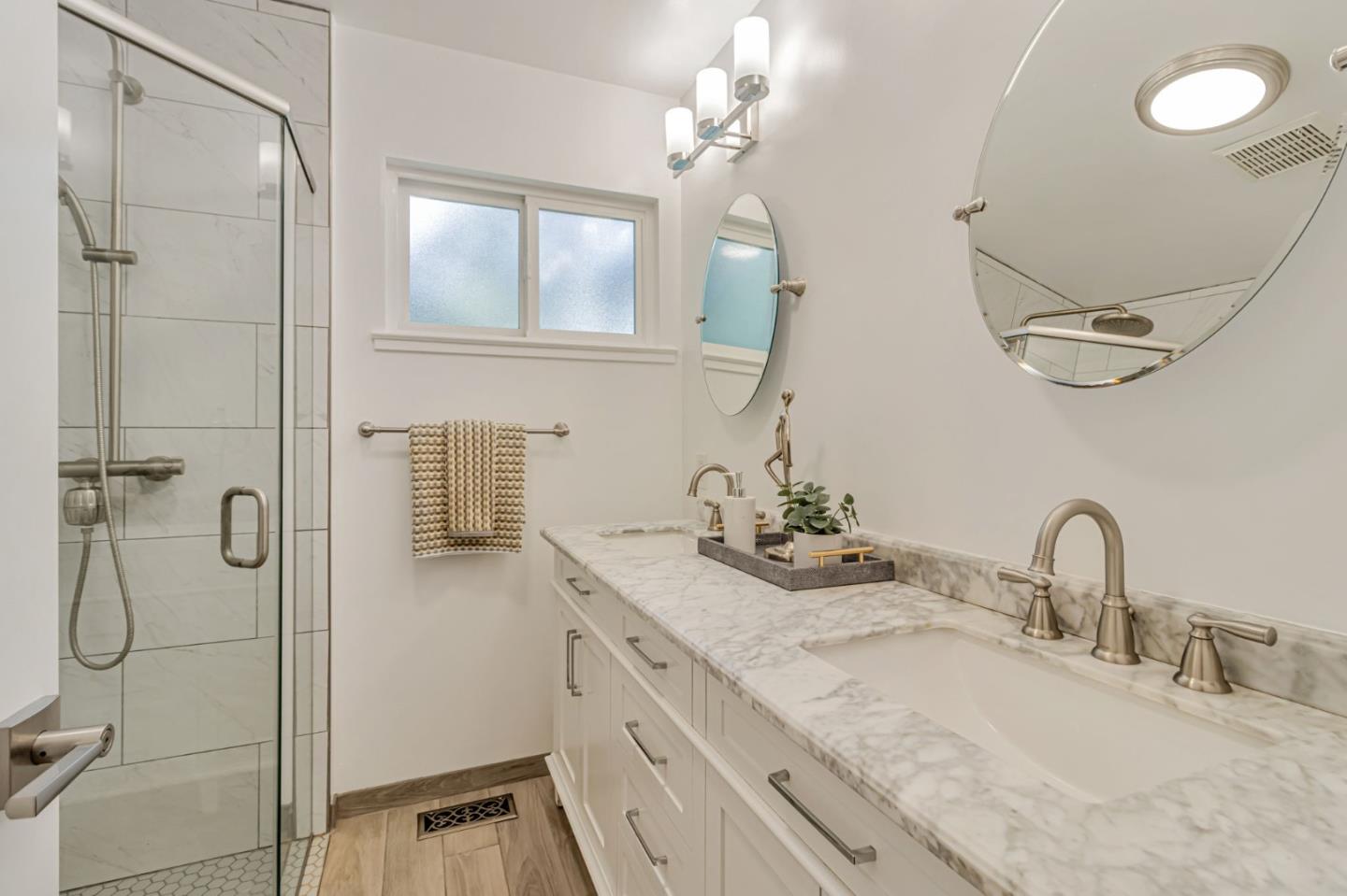 Detail Gallery Image 46 of 106 For 6827 Ridgewood Dr, Oakland,  CA 94611 - 5 Beds | 3 Baths