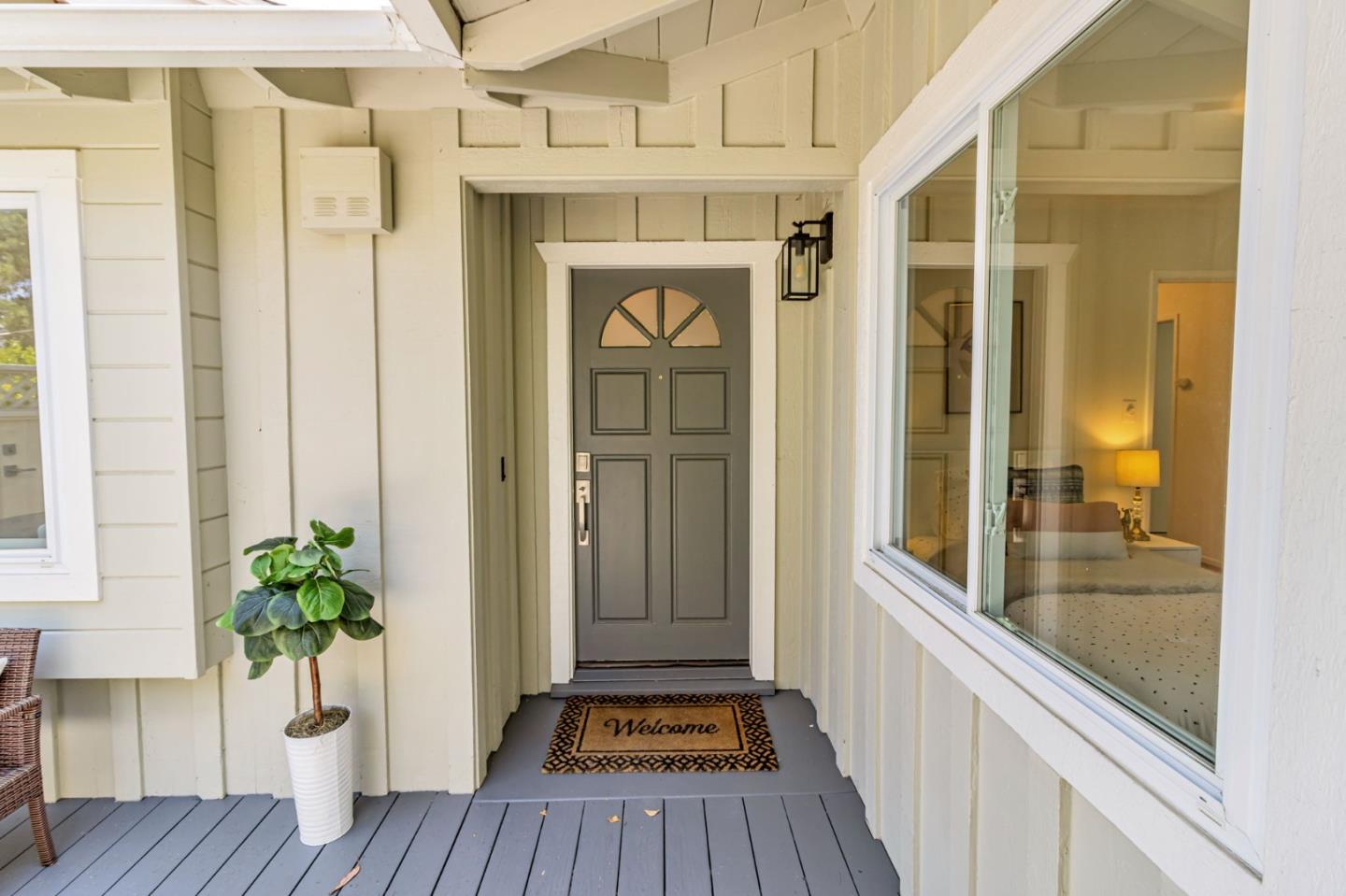 Detail Gallery Image 5 of 106 For 6827 Ridgewood Dr, Oakland,  CA 94611 - 5 Beds | 3 Baths