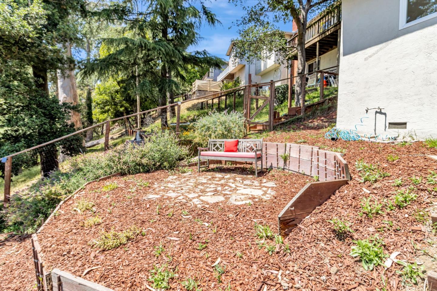 Detail Gallery Image 59 of 106 For 6827 Ridgewood Dr, Oakland,  CA 94611 - 5 Beds | 3 Baths