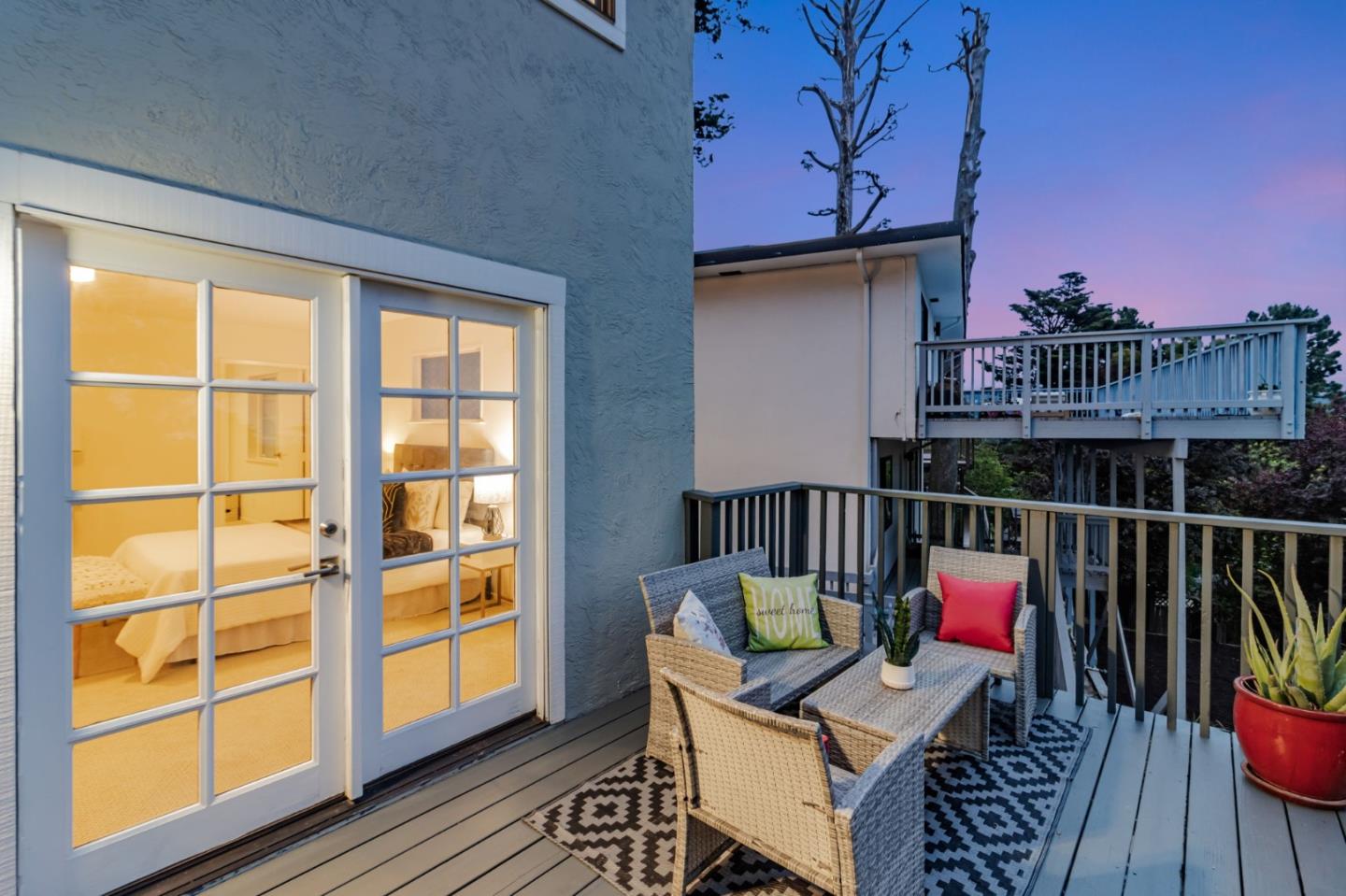 Detail Gallery Image 70 of 106 For 6827 Ridgewood Dr, Oakland,  CA 94611 - 5 Beds | 3 Baths