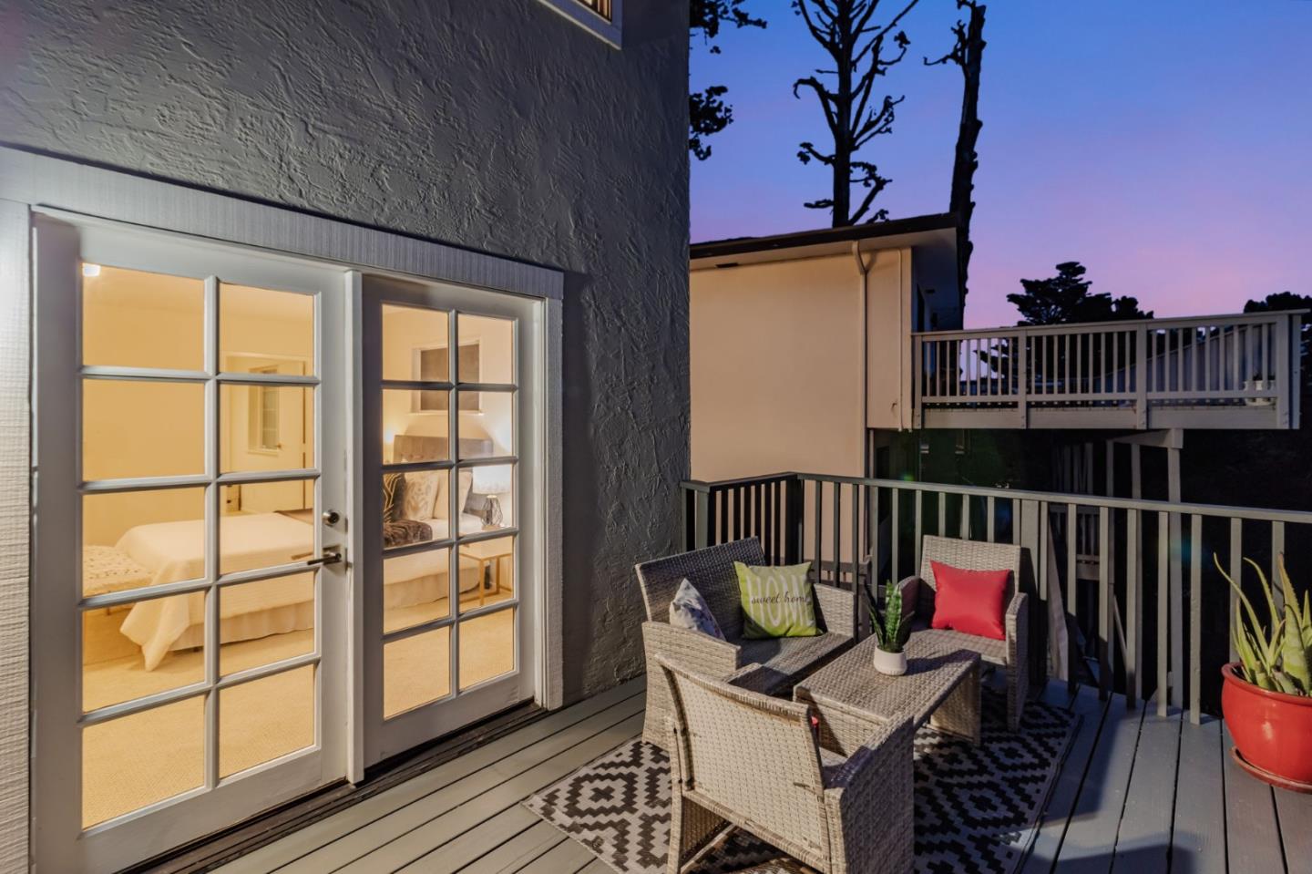 Detail Gallery Image 85 of 106 For 6827 Ridgewood Dr, Oakland,  CA 94611 - 5 Beds | 3 Baths