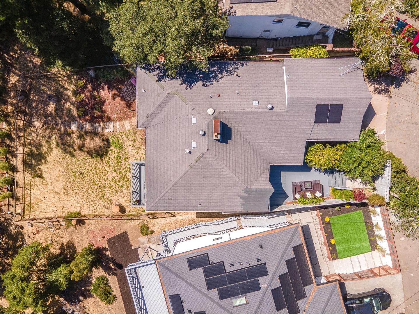 Detail Gallery Image 94 of 106 For 6827 Ridgewood Dr, Oakland,  CA 94611 - 5 Beds | 3 Baths