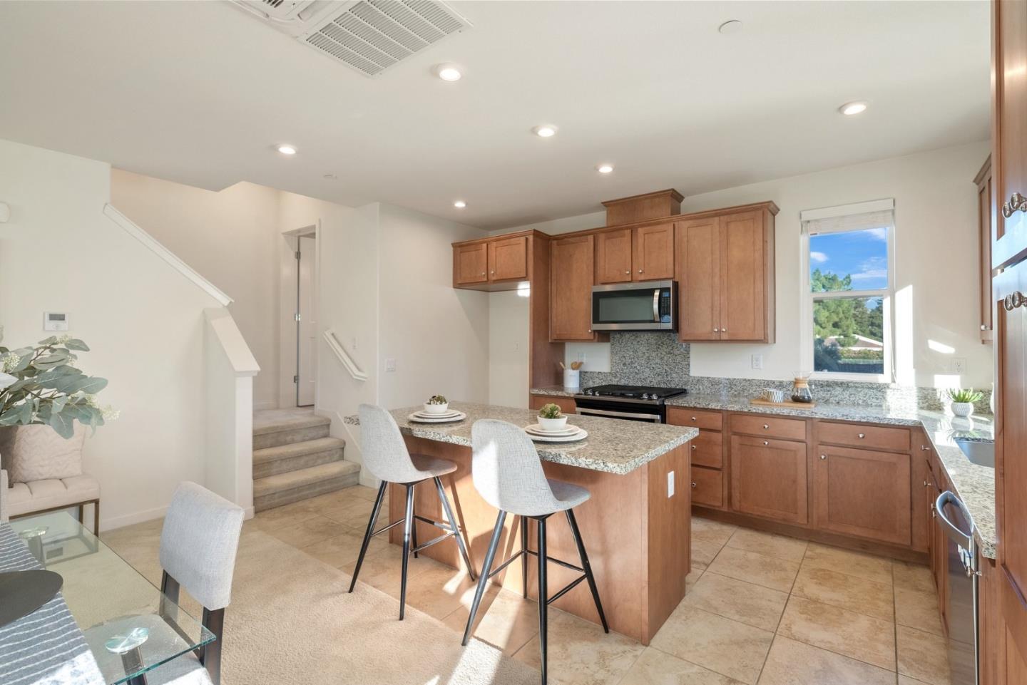Detail Gallery Image 10 of 53 For 2903 Corvin Dr #115,  Santa Clara,  CA 95051 - 4 Beds | 3/1 Baths