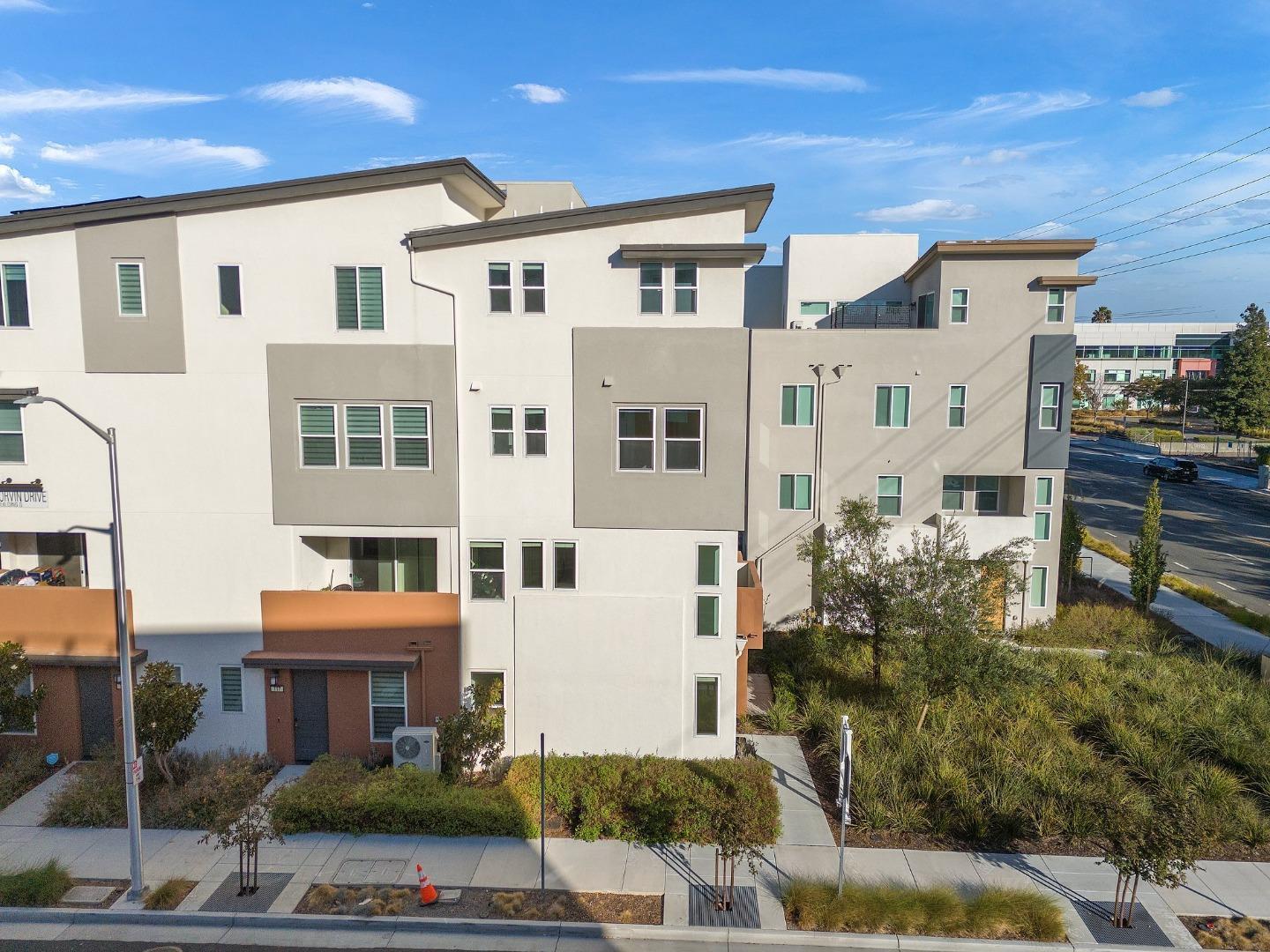 Detail Gallery Image 49 of 53 For 2903 Corvin Dr #115,  Santa Clara,  CA 95051 - 4 Beds | 3/1 Baths