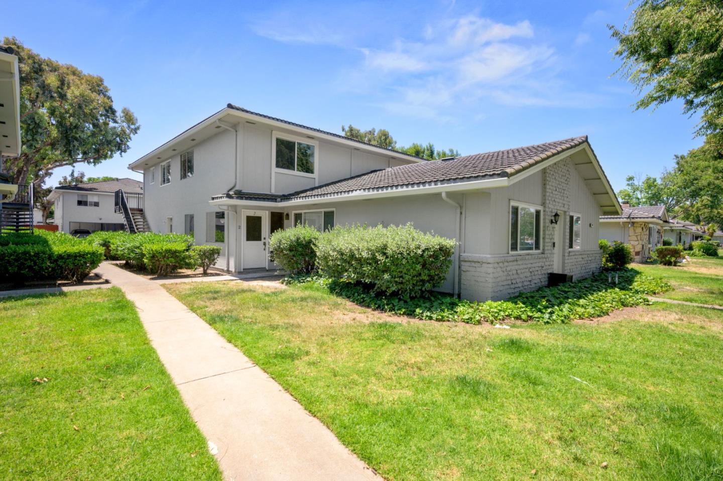 Detail Gallery Image 2 of 23 For 774 Blossom Hill Rd #2,  San Jose,  CA 95123 - 2 Beds | 1 Baths