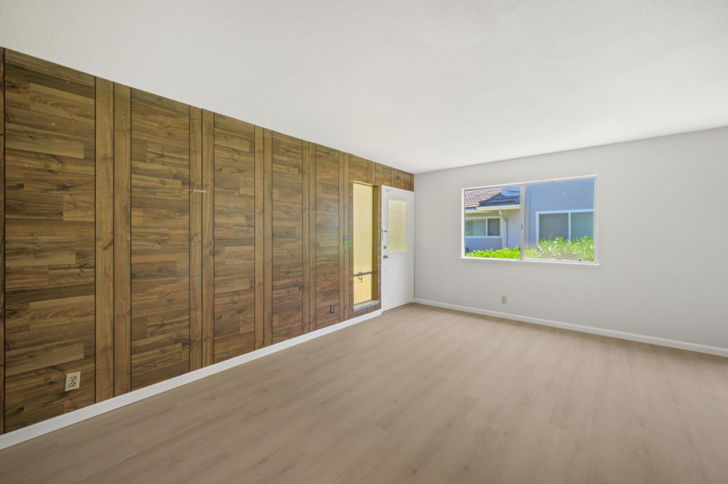 Detail Gallery Image 6 of 23 For 774 Blossom Hill Rd #2,  San Jose,  CA 95123 - 2 Beds | 1 Baths