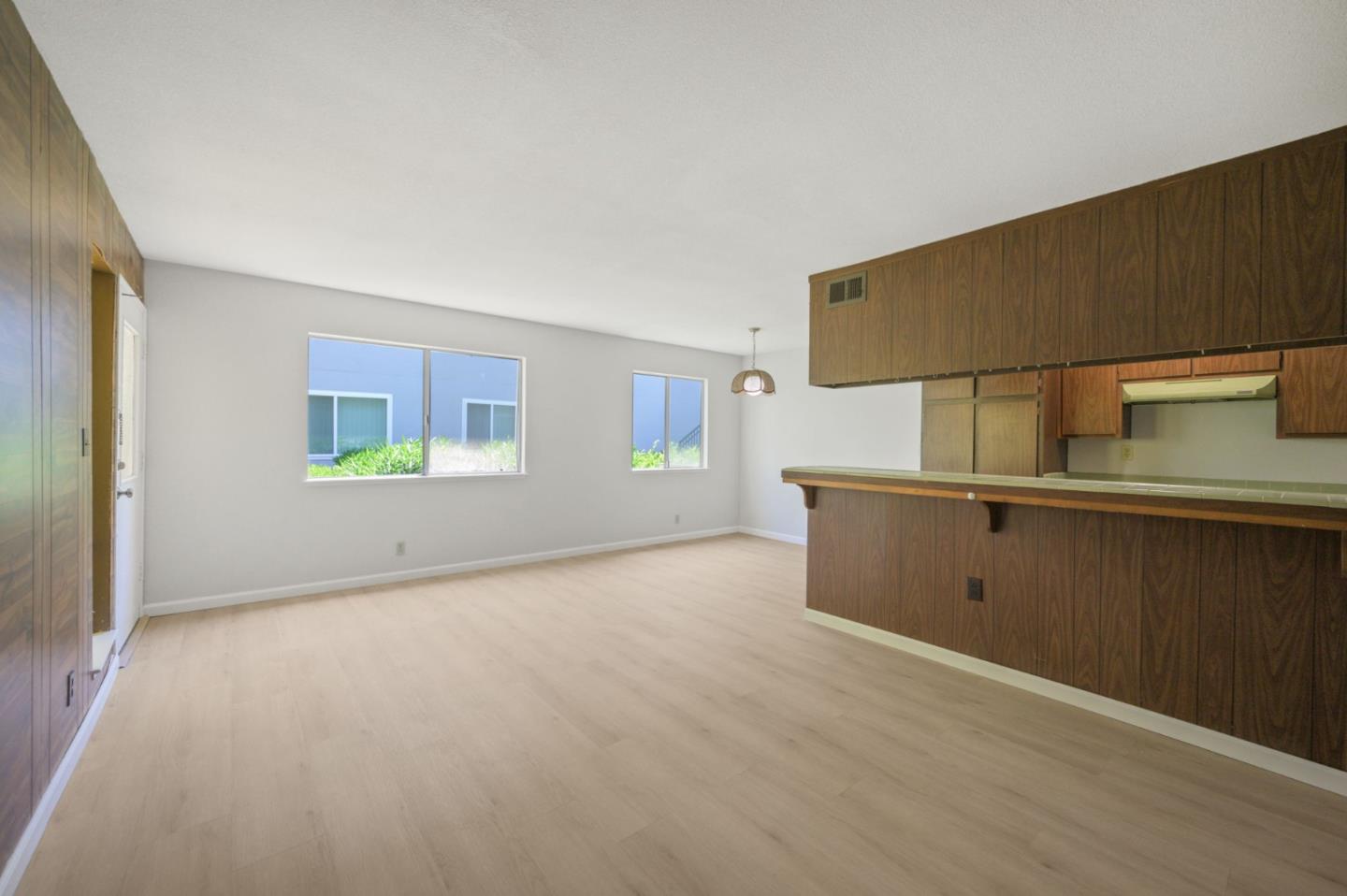 Detail Gallery Image 7 of 23 For 774 Blossom Hill Rd #2,  San Jose,  CA 95123 - 2 Beds | 1 Baths