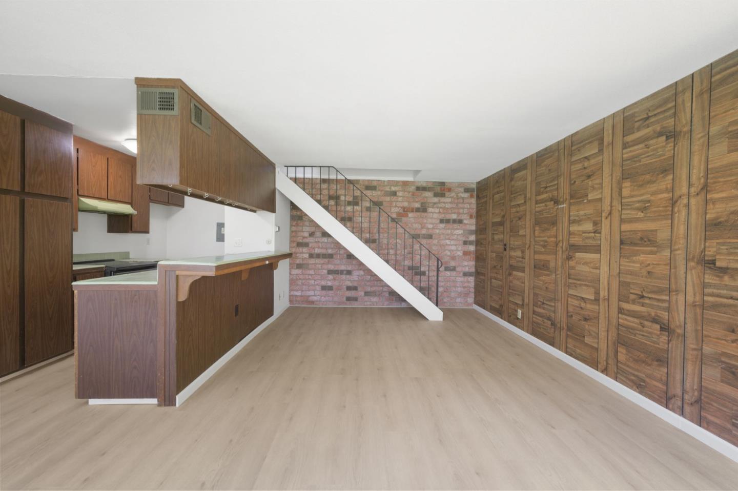 Detail Gallery Image 9 of 23 For 774 Blossom Hill Rd #2,  San Jose,  CA 95123 - 2 Beds | 1 Baths