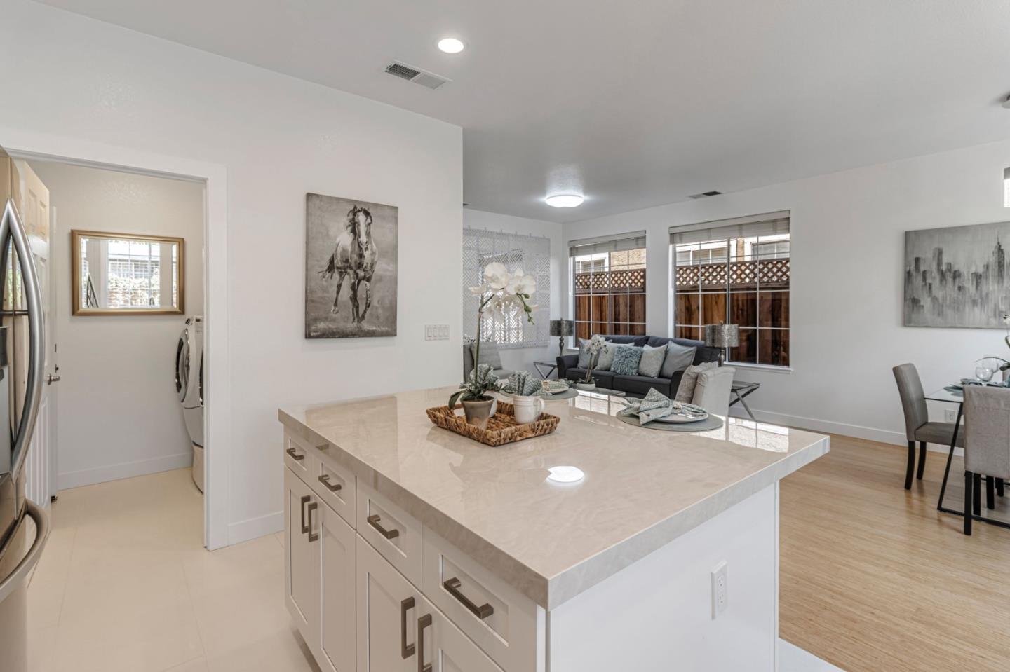 Detail Gallery Image 14 of 59 For 2871 Rubino Cir, San Jose,  CA 95125 - 4 Beds | 2/1 Baths