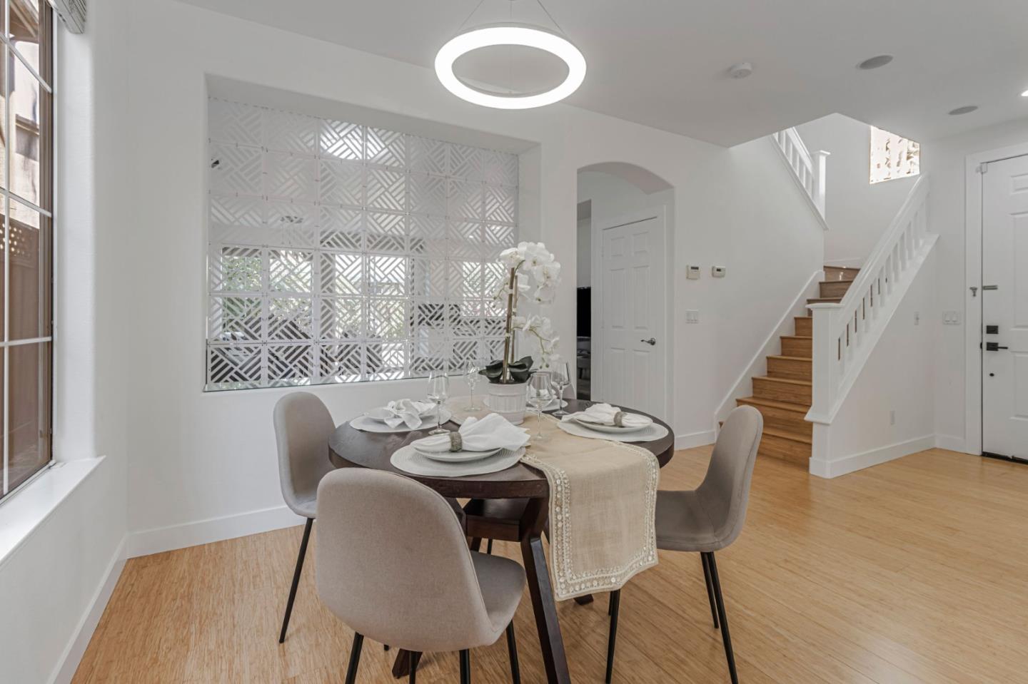 Detail Gallery Image 16 of 59 For 2871 Rubino Cir, San Jose,  CA 95125 - 4 Beds | 2/1 Baths