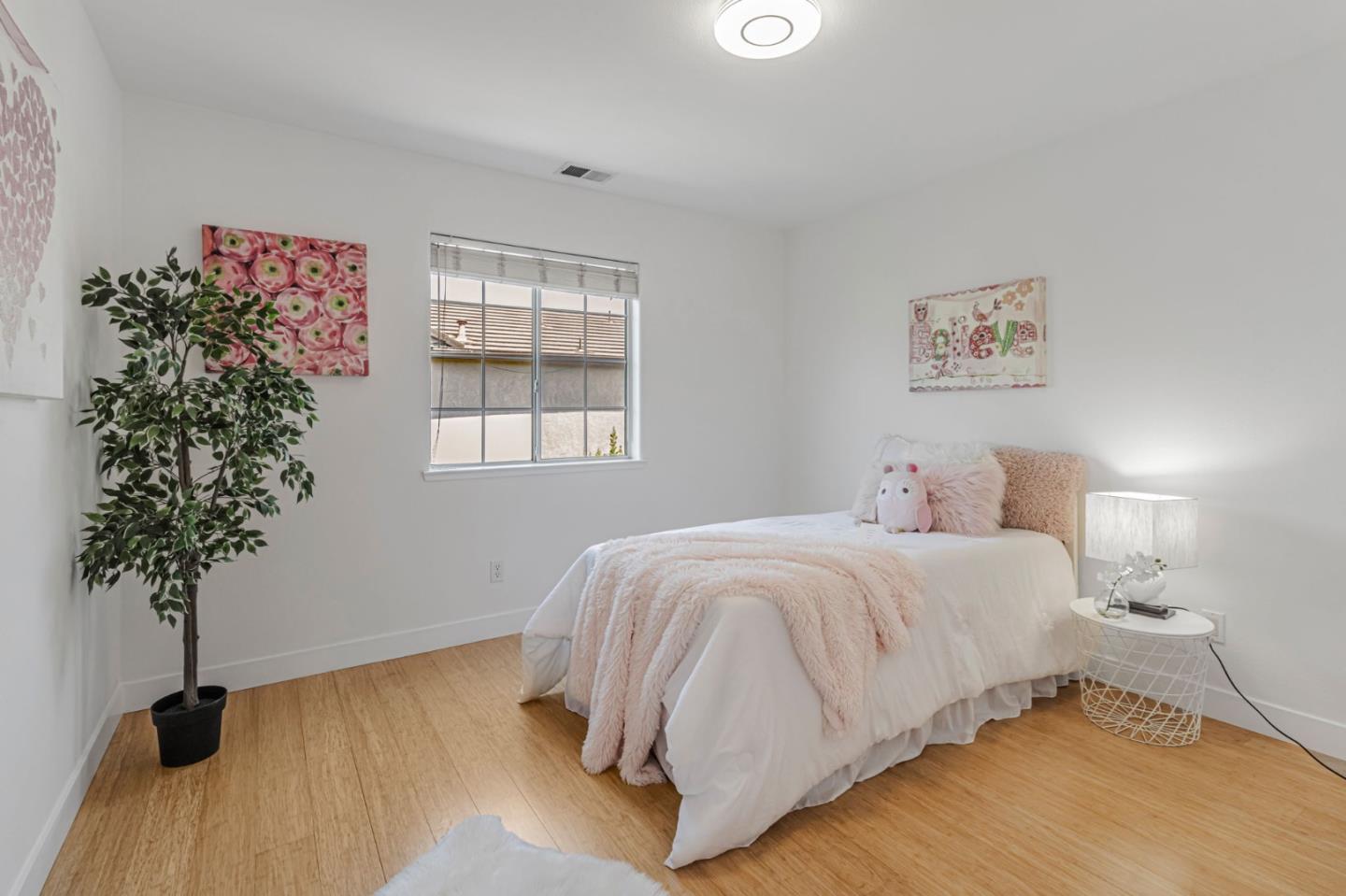 Detail Gallery Image 24 of 59 For 2871 Rubino Cir, San Jose,  CA 95125 - 4 Beds | 2/1 Baths
