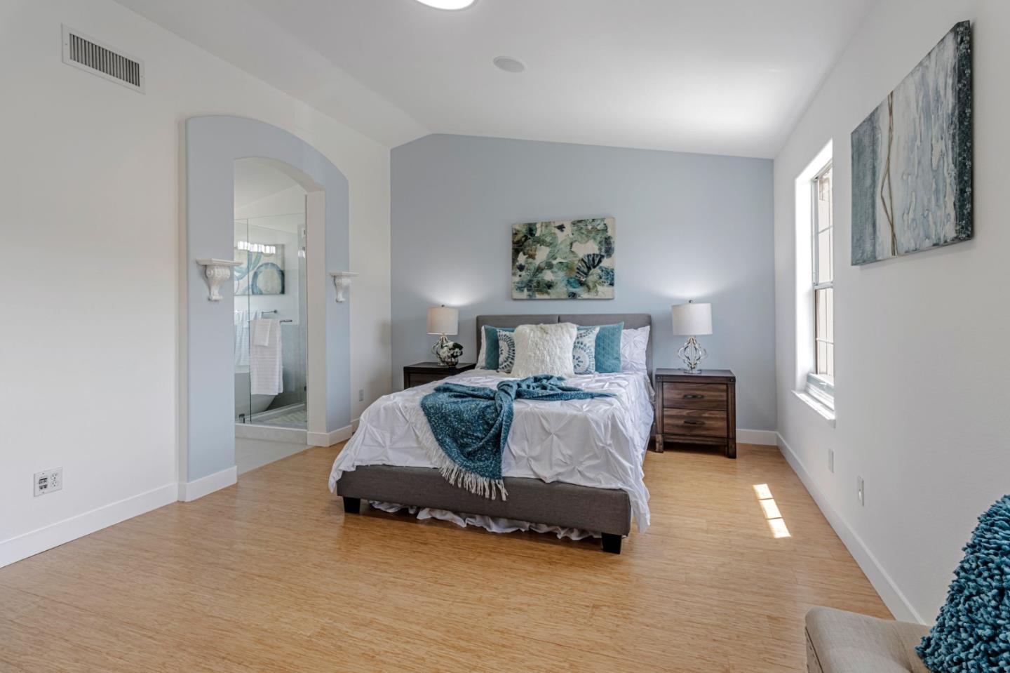 Detail Gallery Image 30 of 59 For 2871 Rubino Cir, San Jose,  CA 95125 - 4 Beds | 2/1 Baths