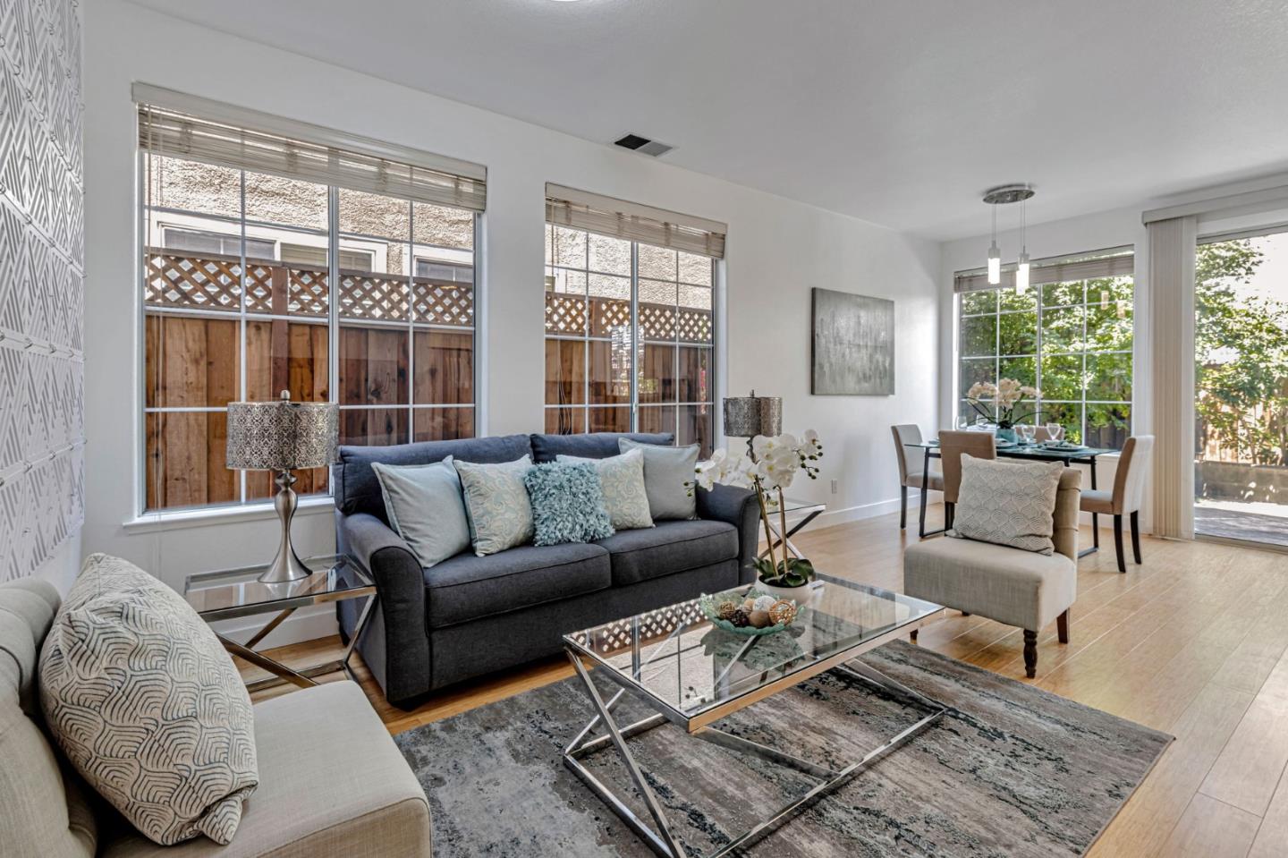 Detail Gallery Image 6 of 59 For 2871 Rubino Cir, San Jose,  CA 95125 - 4 Beds | 2/1 Baths