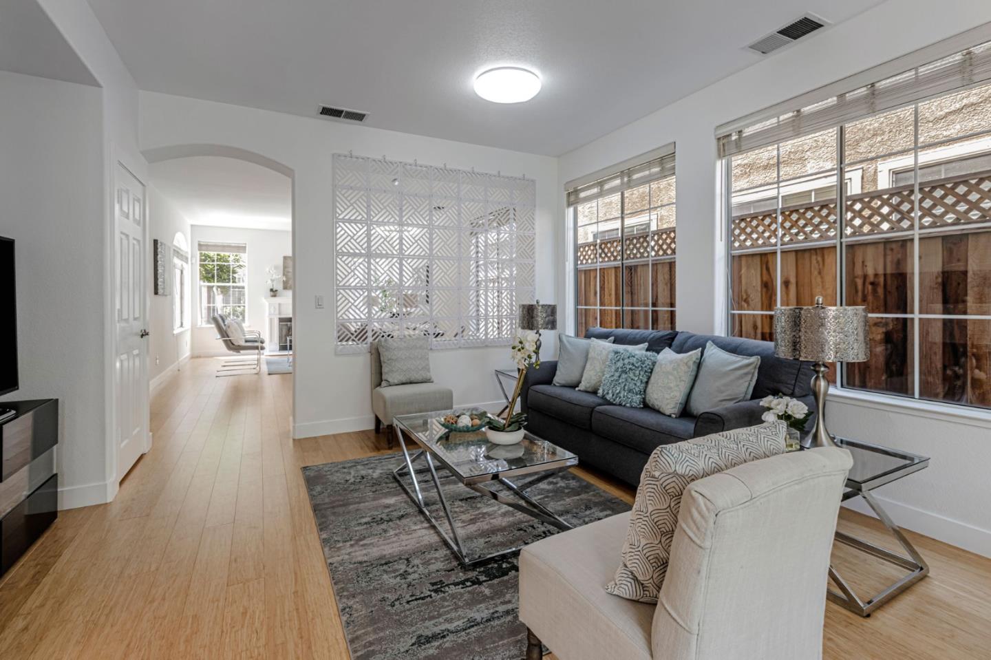 Detail Gallery Image 8 of 59 For 2871 Rubino Cir, San Jose,  CA 95125 - 4 Beds | 2/1 Baths