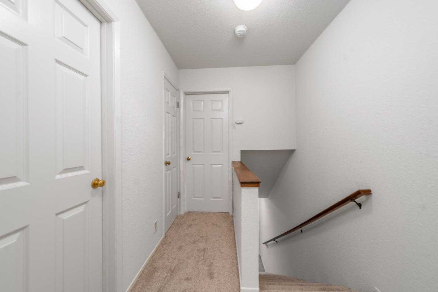 Detail Gallery Image 12 of 24 For 1555 Hecker Pass Rd #C101,  Gilroy,  CA 95020 - 2 Beds | 1/1 Baths