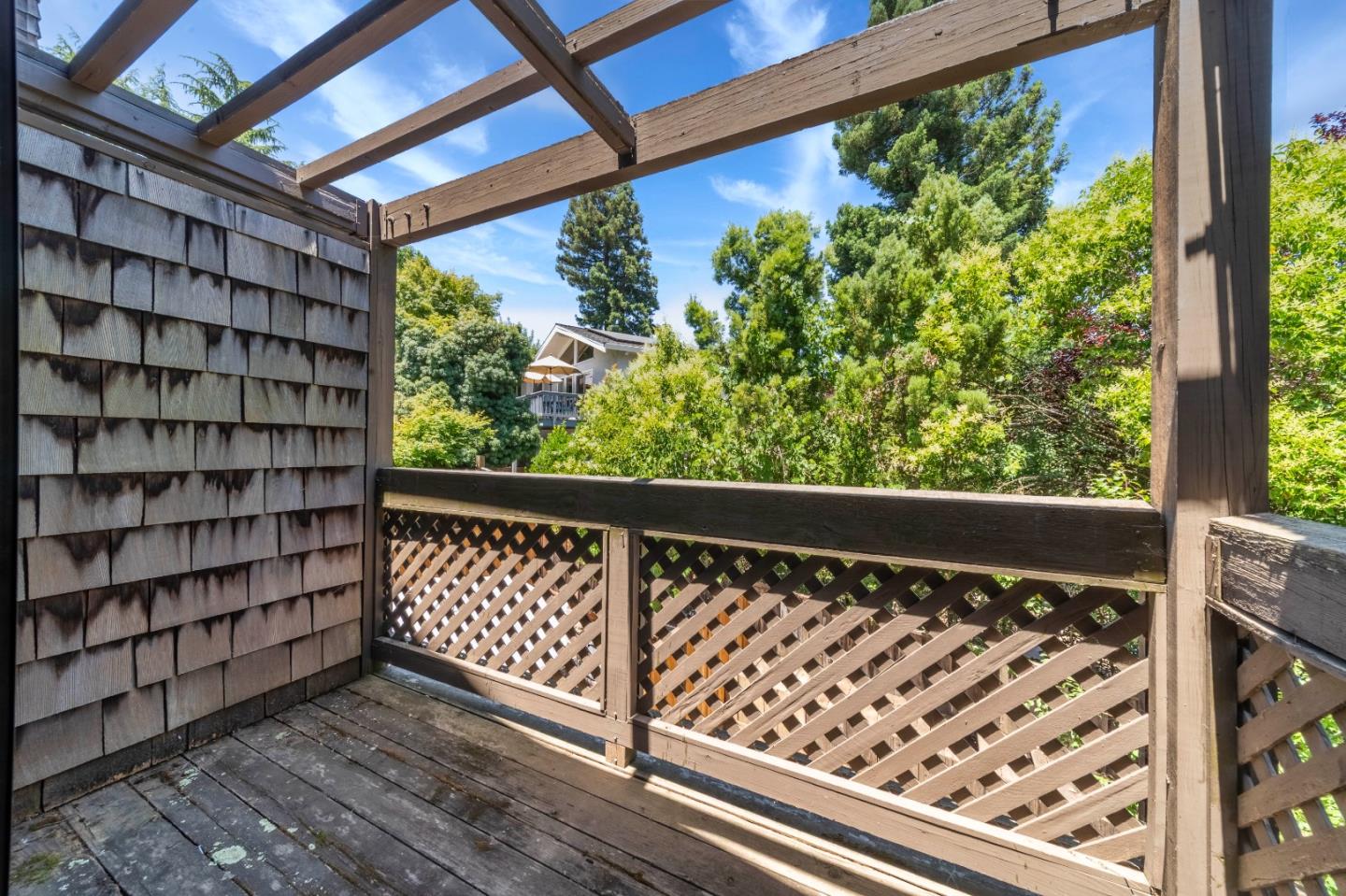 Detail Gallery Image 14 of 24 For 1555 Hecker Pass Rd #C101,  Gilroy,  CA 95020 - 2 Beds | 1/1 Baths