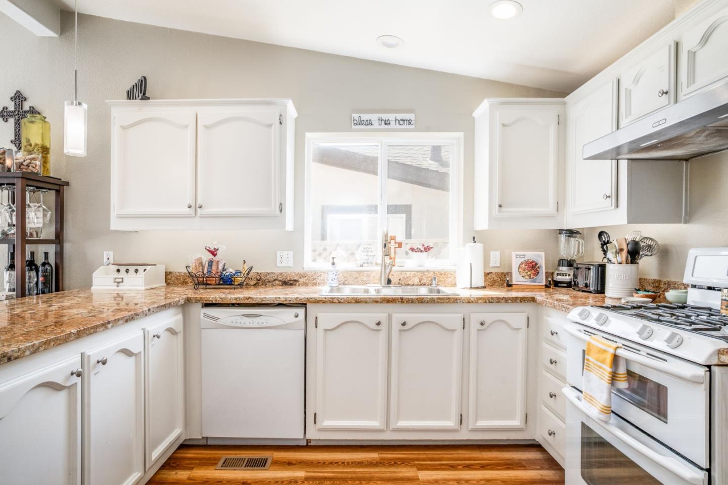 Detail Gallery Image 48 of 60 For 715 Sonora Ave, El Granada,  CA 94018 - 3 Beds | 2 Baths