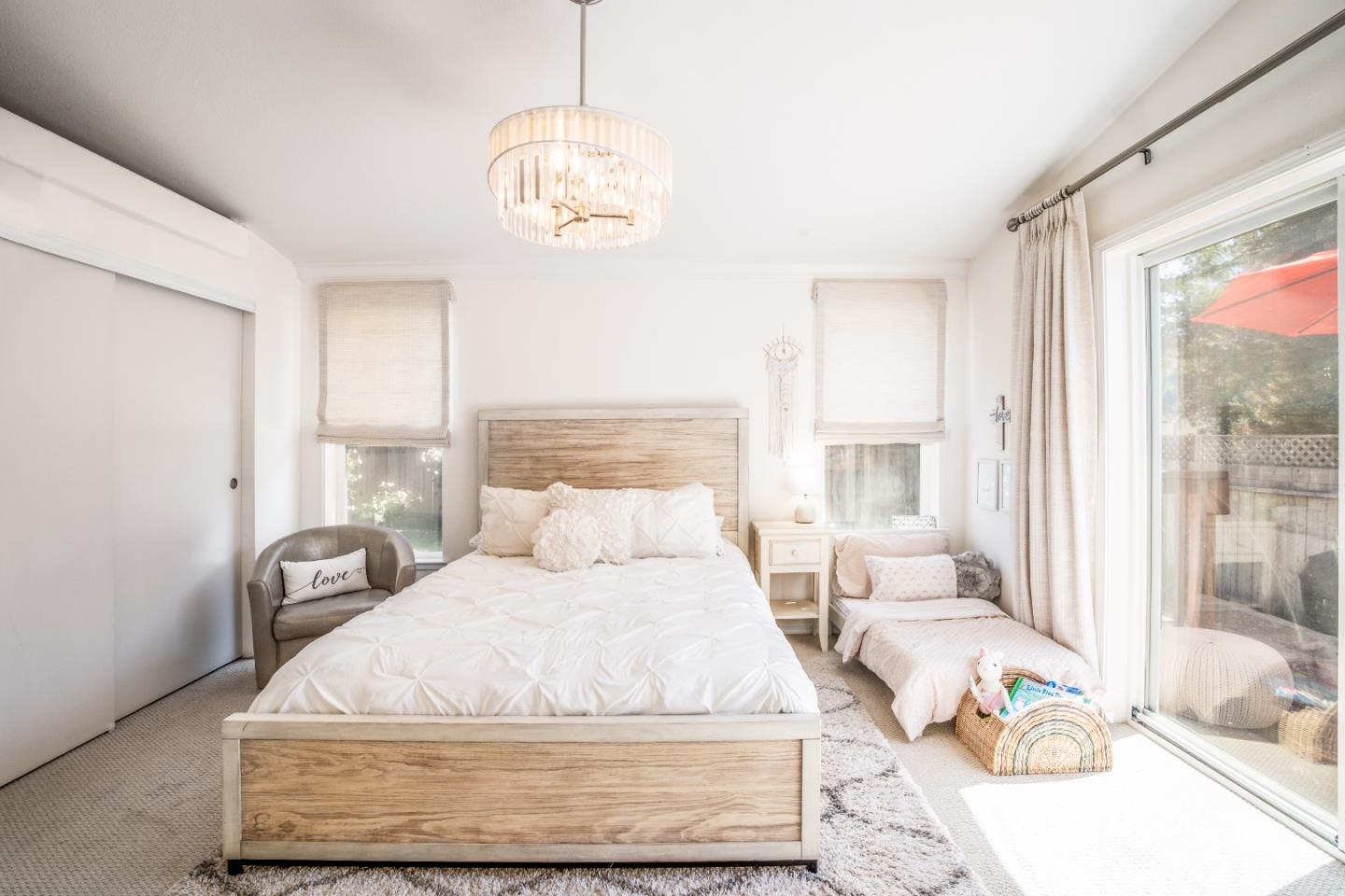 Detail Gallery Image 6 of 60 For 715 Sonora Ave, El Granada,  CA 94018 - 3 Beds | 2 Baths