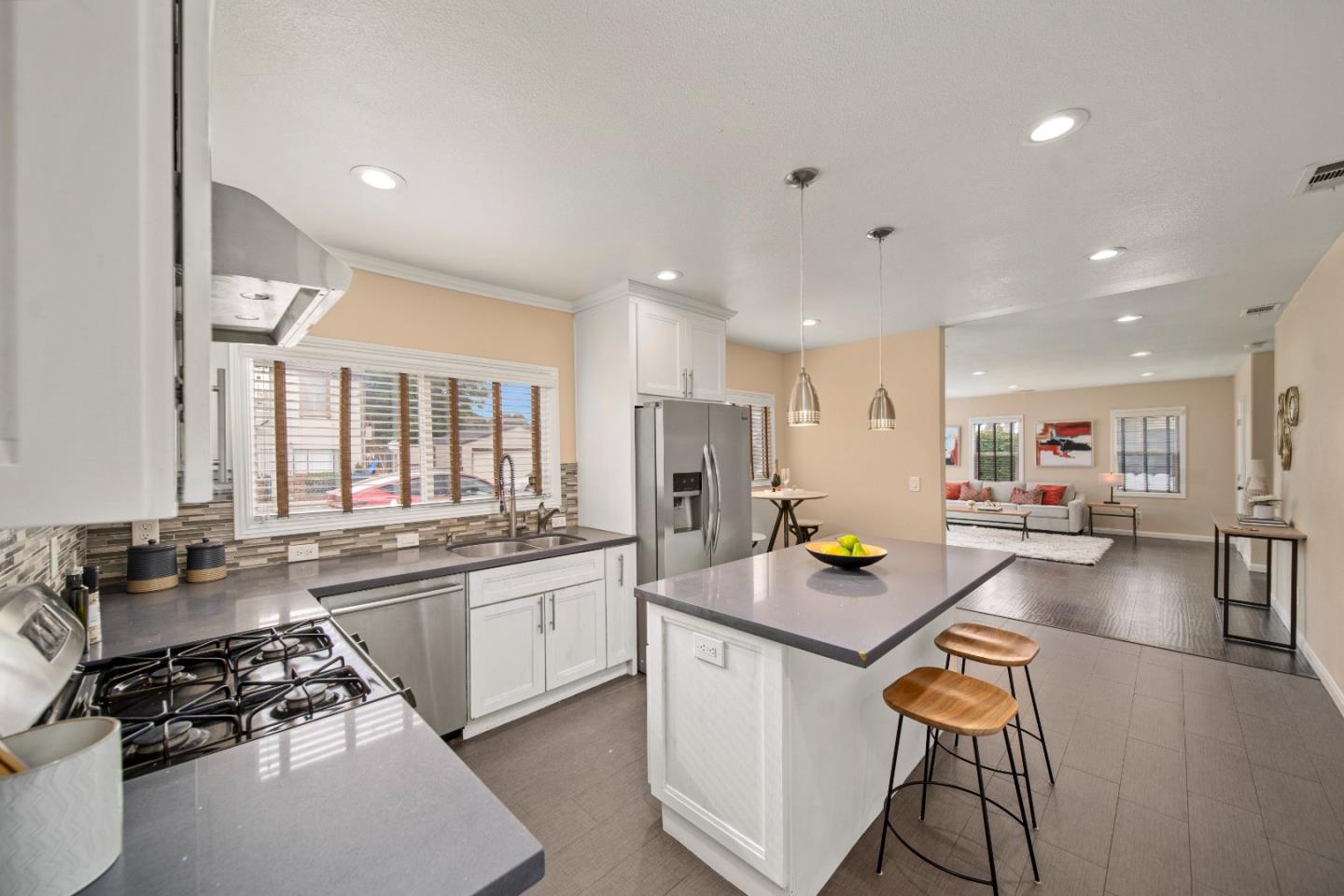 Detail Gallery Image 11 of 31 For 3710 Smith St, Union City,  CA 94587 - 4 Beds | 2 Baths