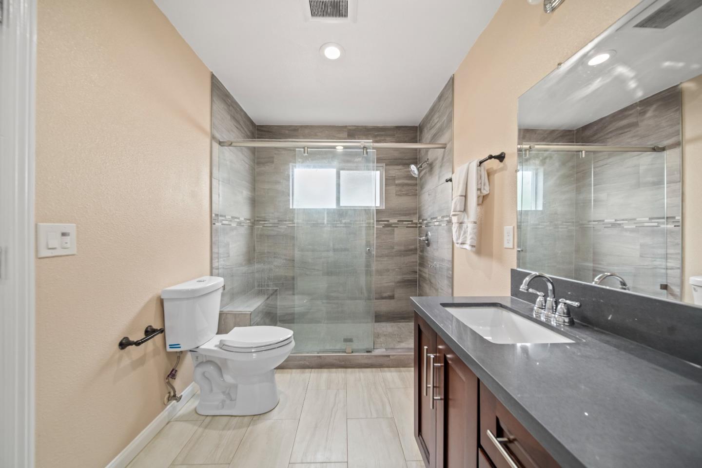 Detail Gallery Image 27 of 31 For 3710 Smith St, Union City,  CA 94587 - 4 Beds | 2 Baths