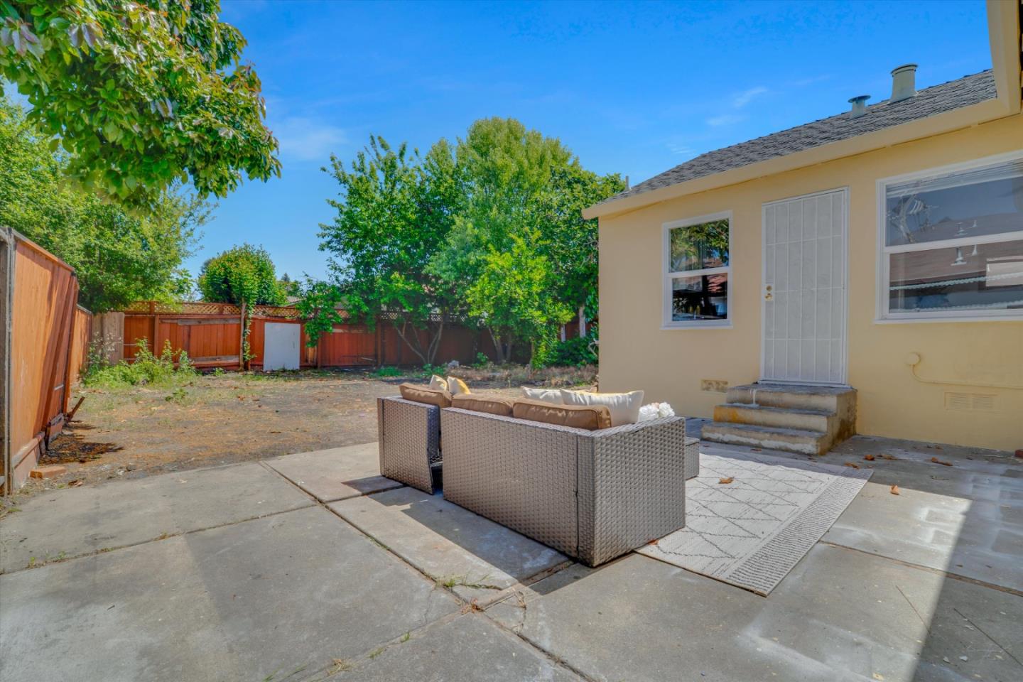 Detail Gallery Image 19 of 27 For 215 Winton Ave, Hayward,  CA 94544 - 2 Beds | 1 Baths