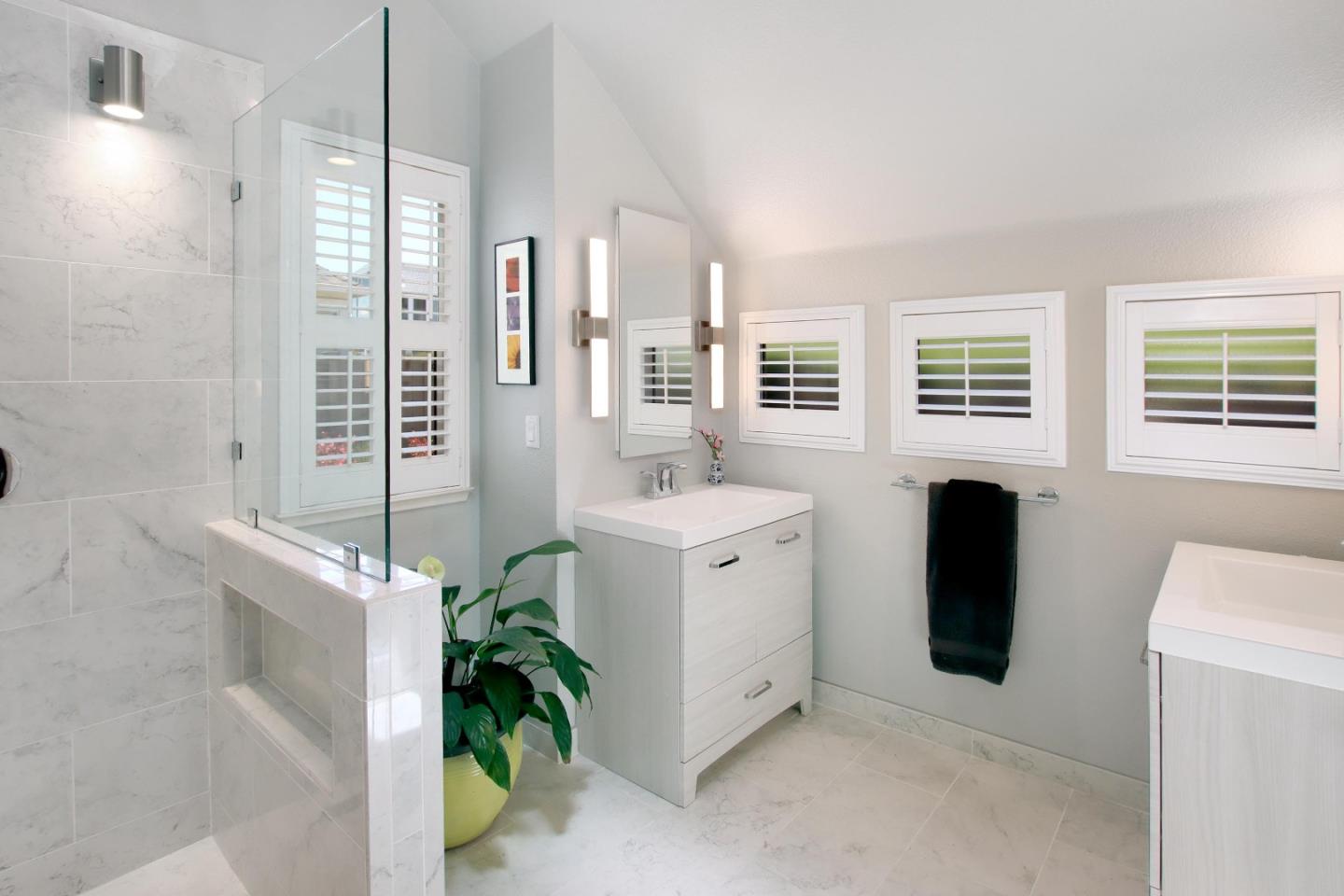 Detail Gallery Image 23 of 42 For 332 Meder St, Santa Cruz,  CA 95060 - 4 Beds | 3/1 Baths