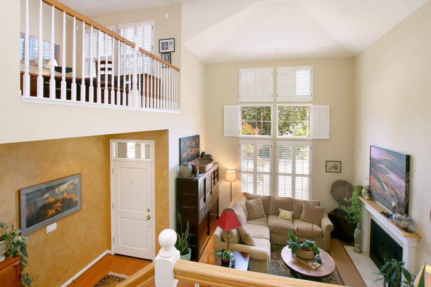 Detail Gallery Image 8 of 42 For 332 Meder St, Santa Cruz,  CA 95060 - 4 Beds | 3/1 Baths