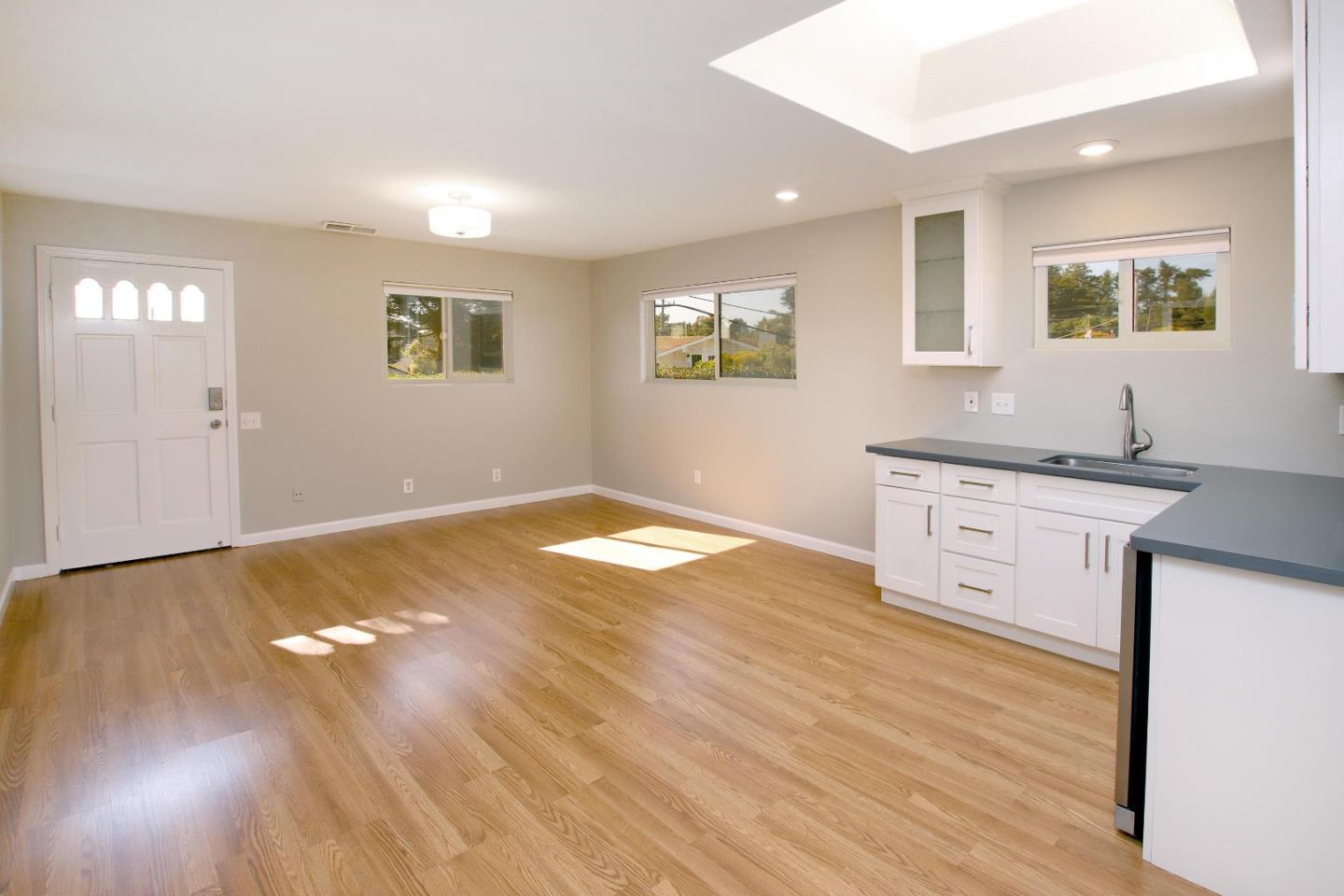 Detail Gallery Image 22 of 34 For 217 Valencia Ave, Aptos,  CA 95003 - 5 Beds | 3 Baths