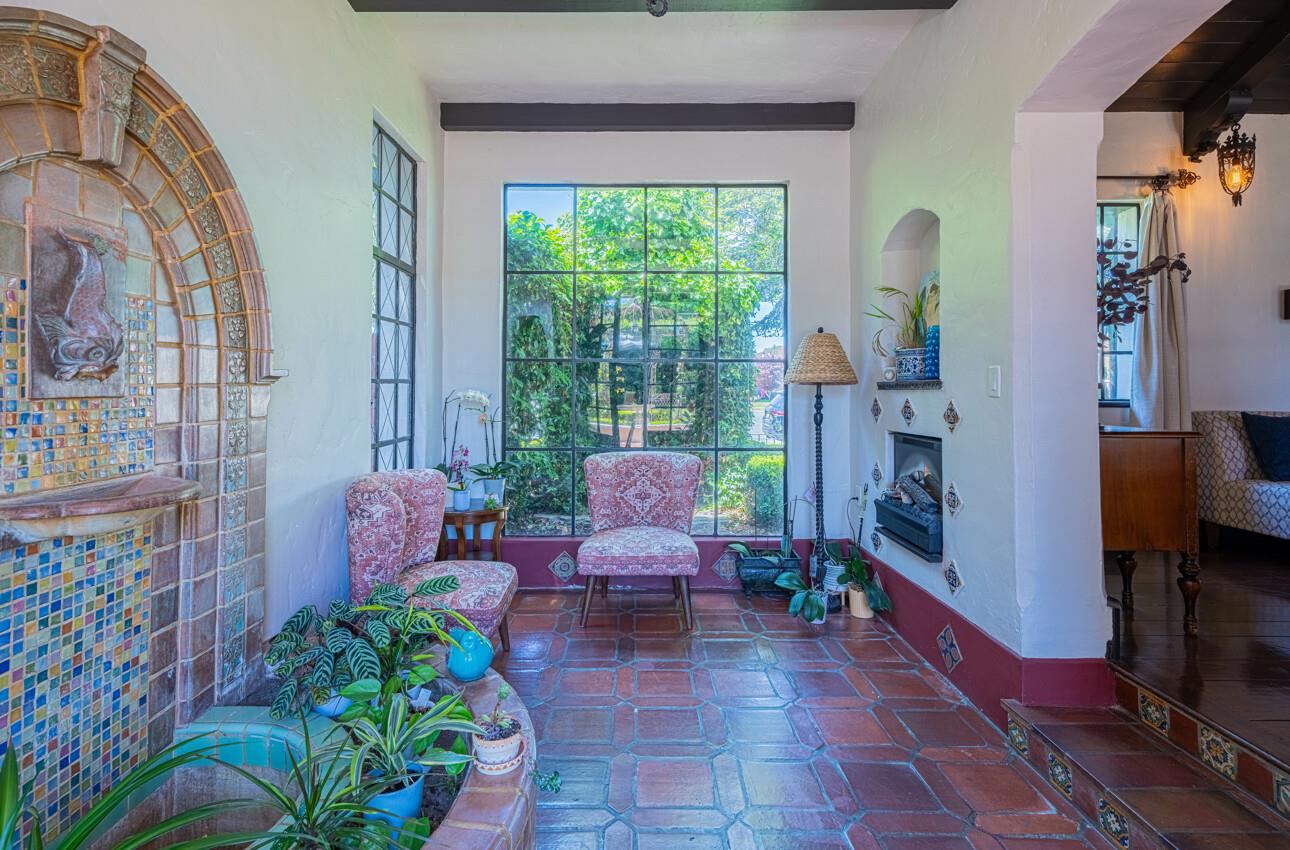 Detail Gallery Image 18 of 86 For 1 Santa Lucia Ave, Salinas,  CA 93901 - 6 Beds | 4 Baths