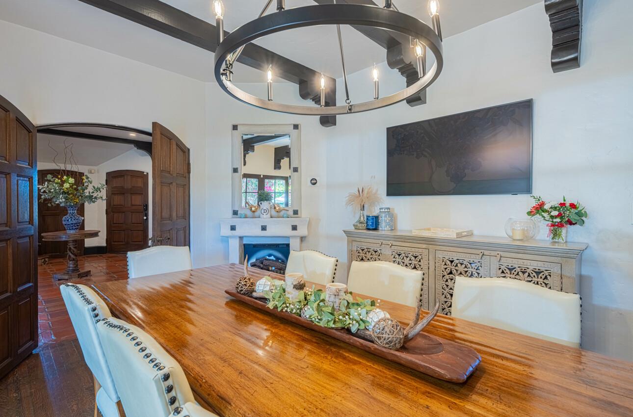 Detail Gallery Image 24 of 86 For 1 Santa Lucia Ave, Salinas,  CA 93901 - 6 Beds | 4 Baths