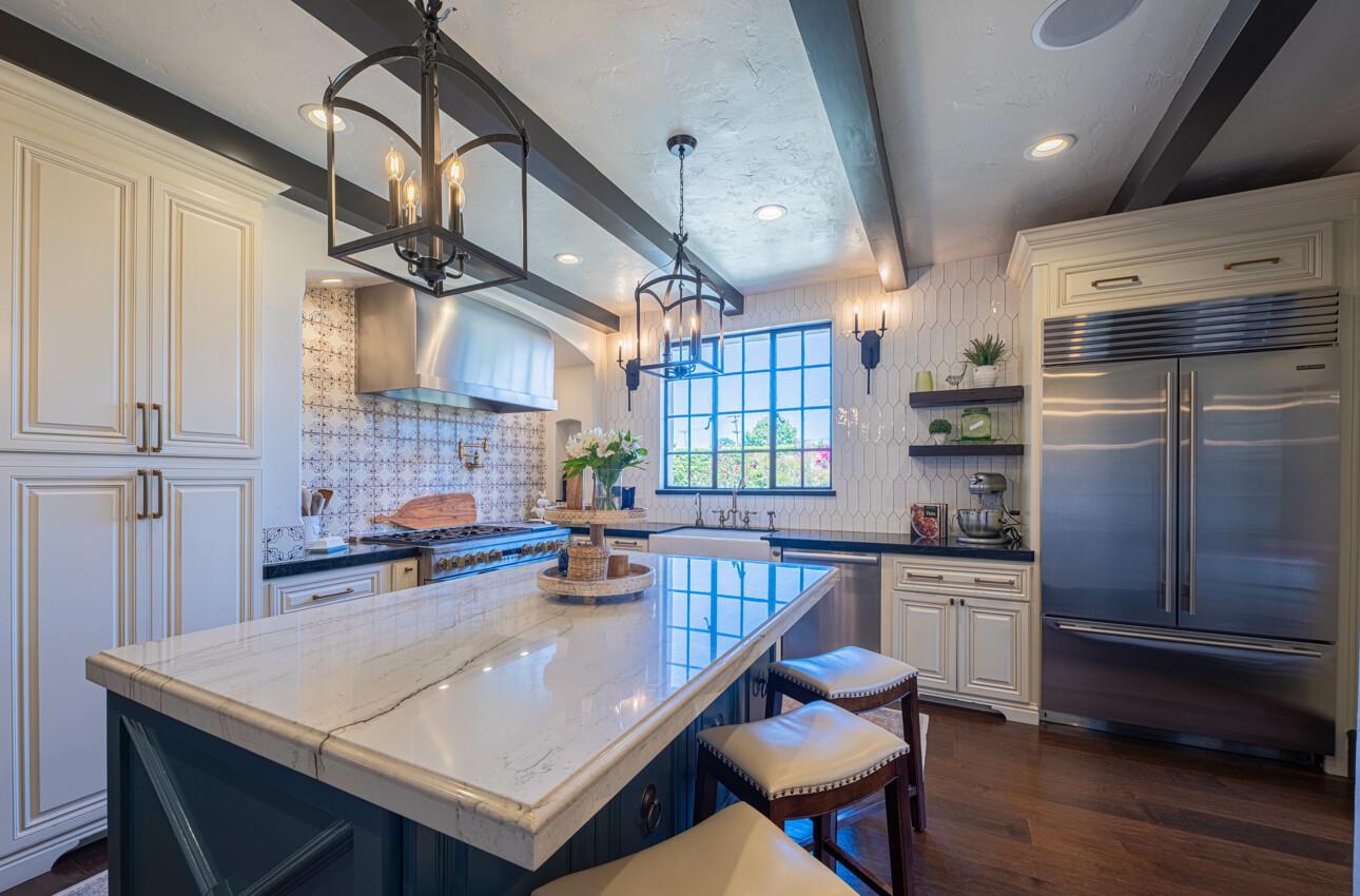 Detail Gallery Image 26 of 86 For 1 Santa Lucia Ave, Salinas,  CA 93901 - 6 Beds | 4 Baths