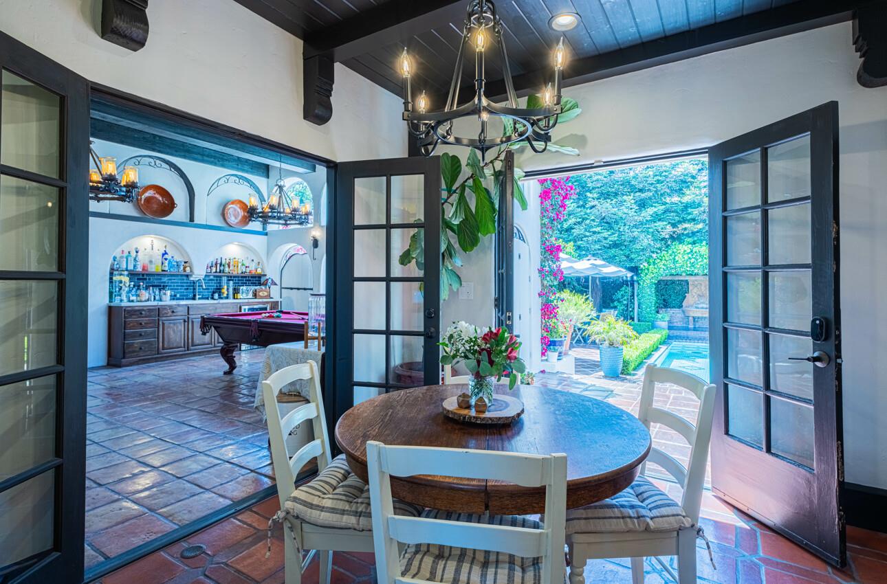 Detail Gallery Image 30 of 86 For 1 Santa Lucia Ave, Salinas,  CA 93901 - 6 Beds | 4 Baths