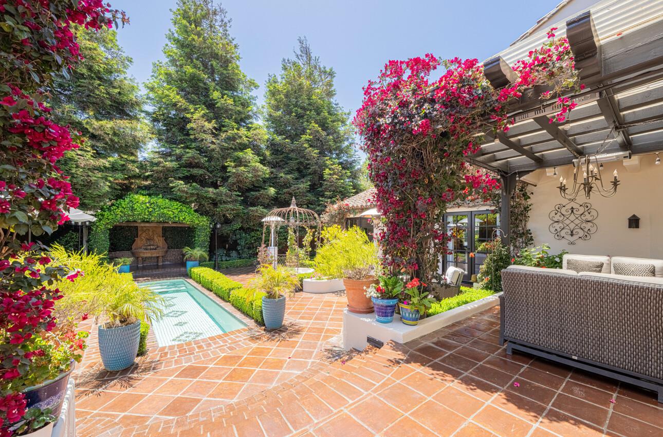 Detail Gallery Image 31 of 86 For 1 Santa Lucia Ave, Salinas,  CA 93901 - 6 Beds | 4 Baths