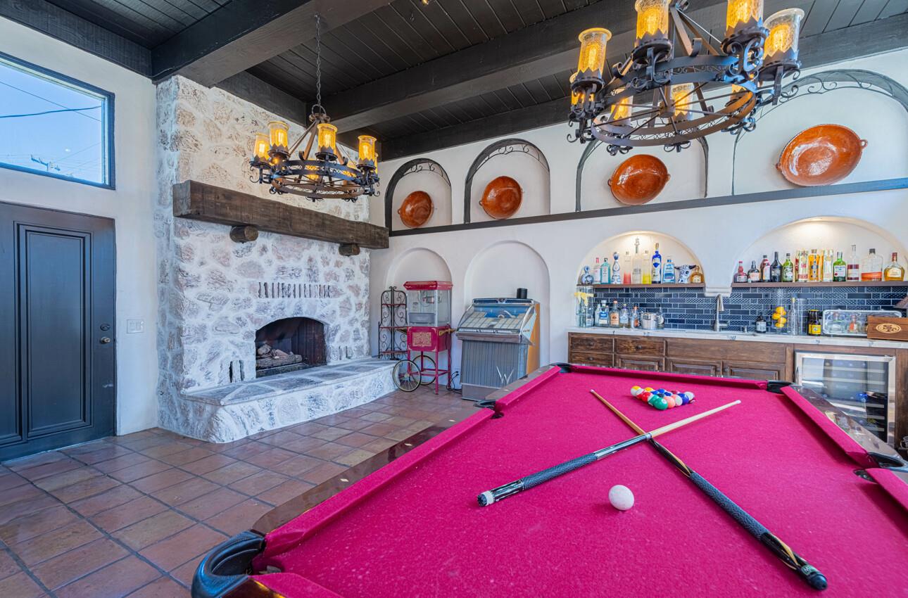 Detail Gallery Image 35 of 86 For 1 Santa Lucia Ave, Salinas,  CA 93901 - 6 Beds | 4 Baths