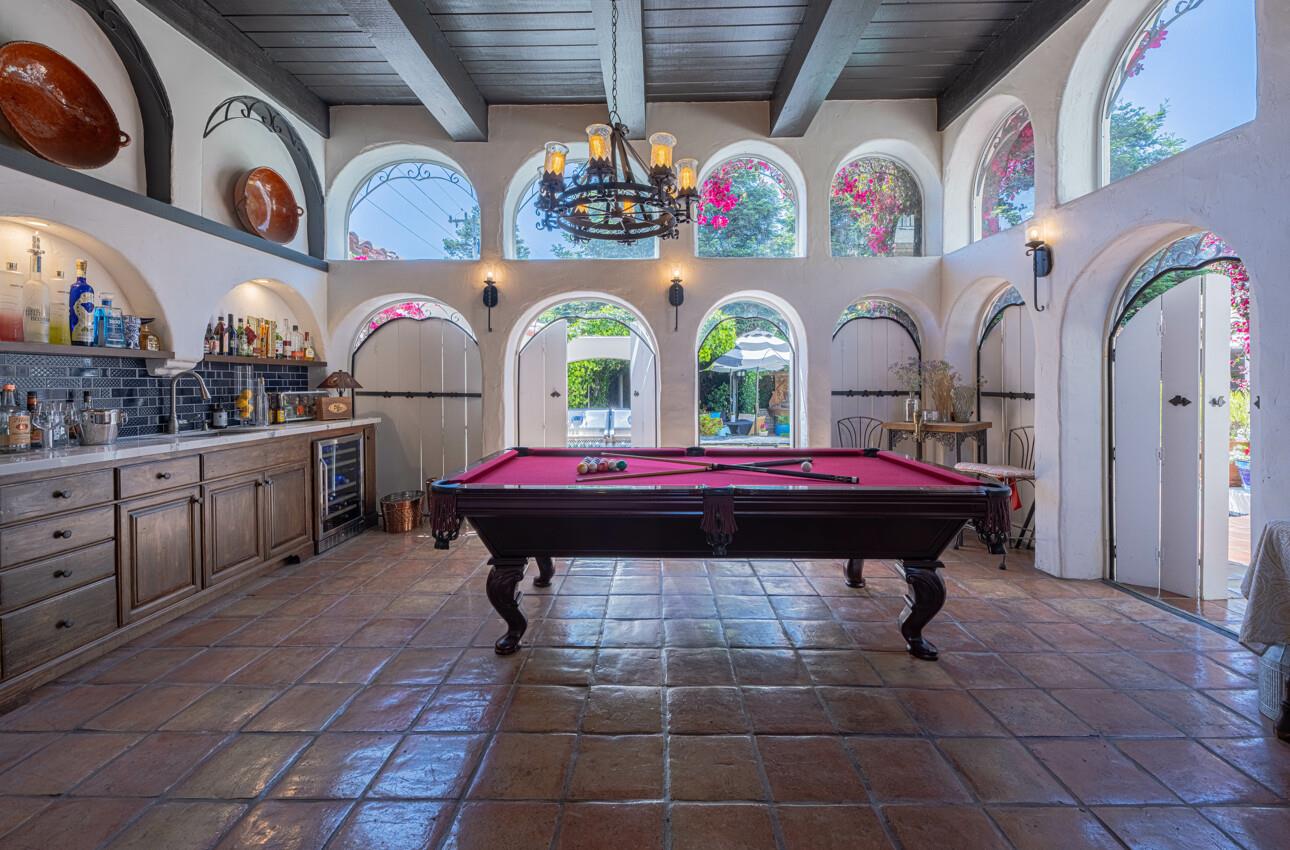 Detail Gallery Image 36 of 86 For 1 Santa Lucia Ave, Salinas,  CA 93901 - 6 Beds | 4 Baths