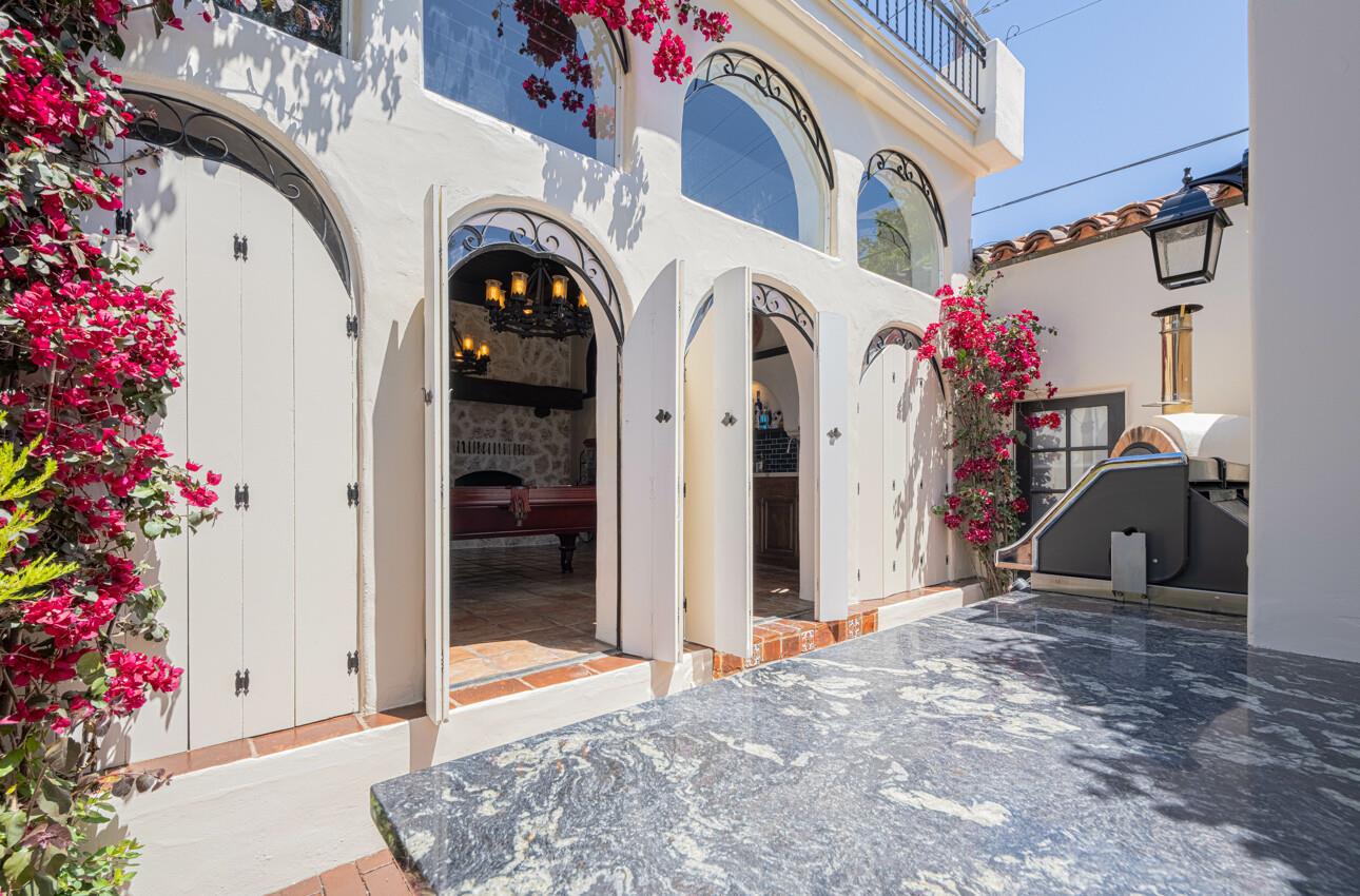 Detail Gallery Image 39 of 86 For 1 Santa Lucia Ave, Salinas,  CA 93901 - 6 Beds | 4 Baths